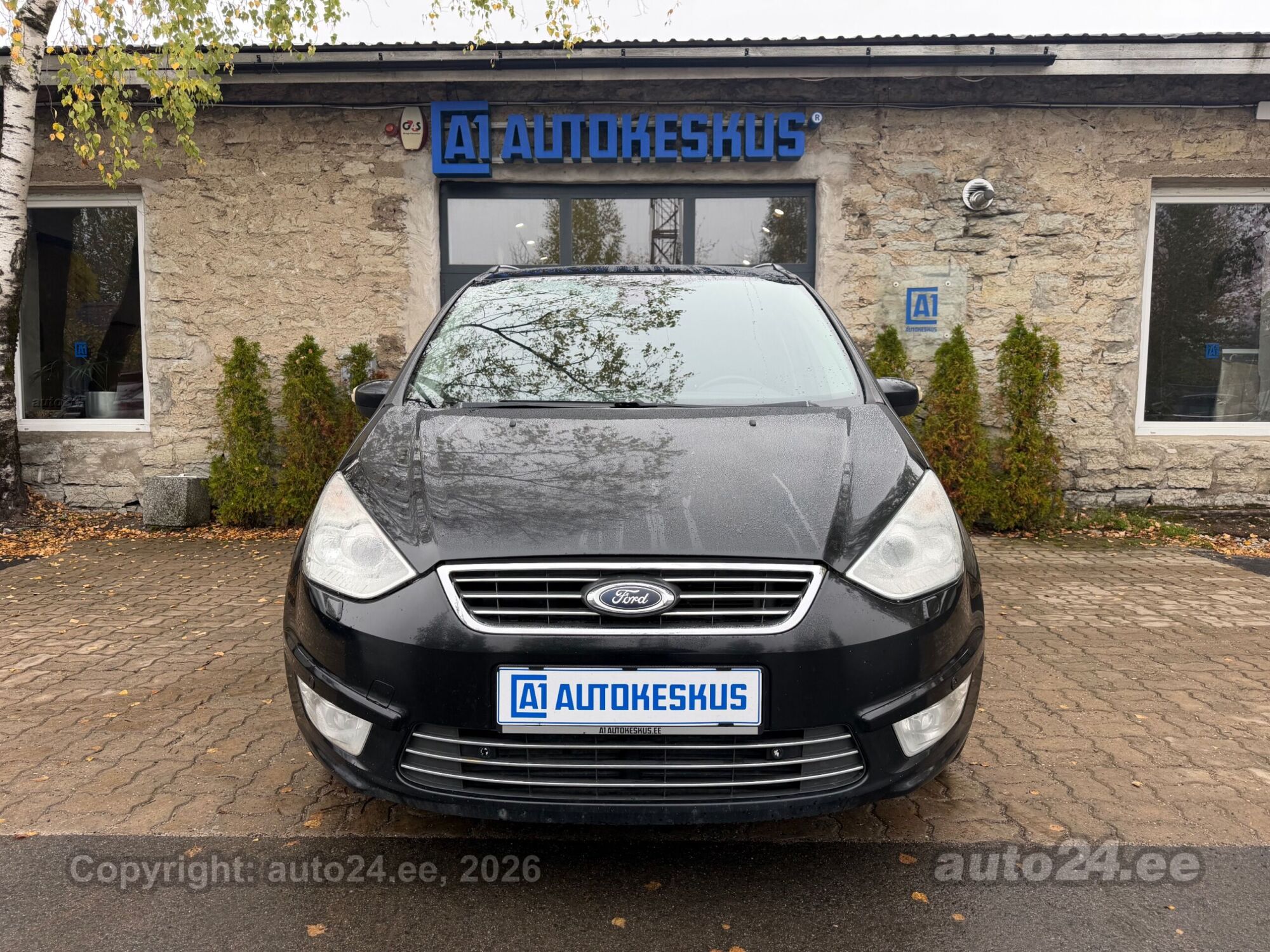 Ford Galaxy 2012 — photo 15