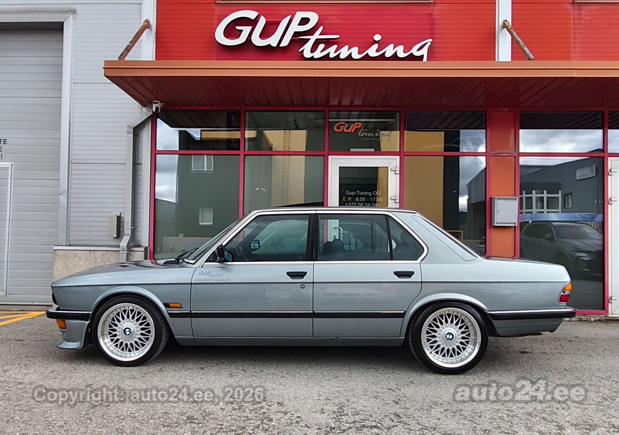 BMW 525 - 4