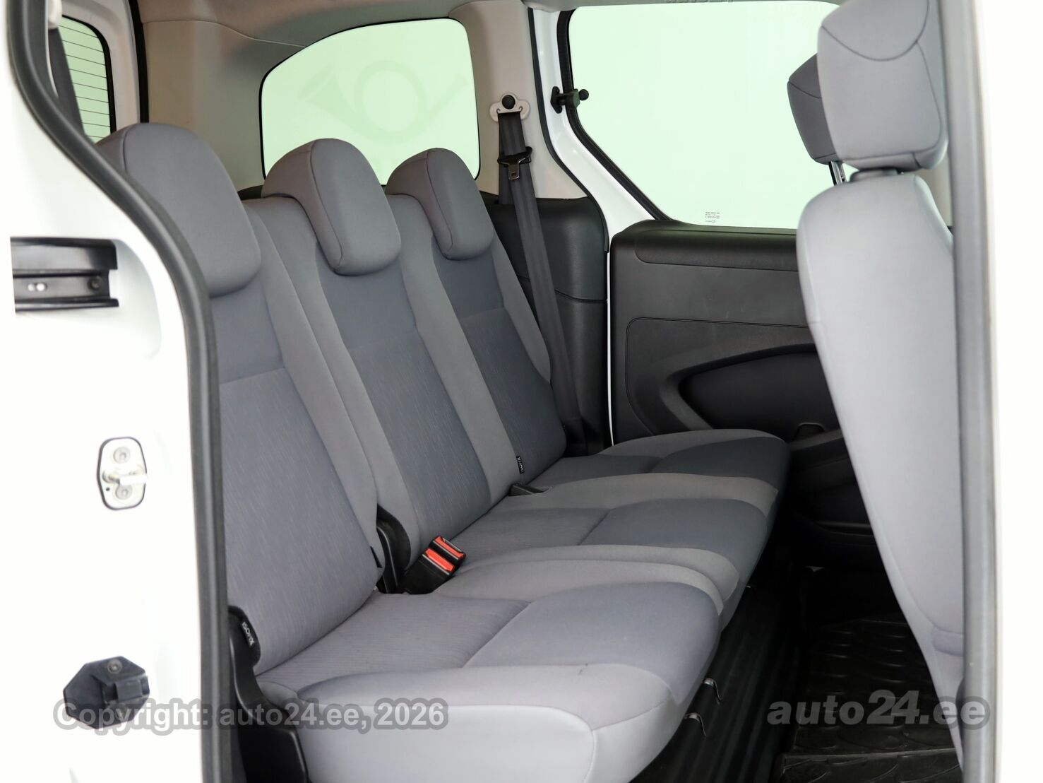 Peugeot Partner 2013 — photo 7