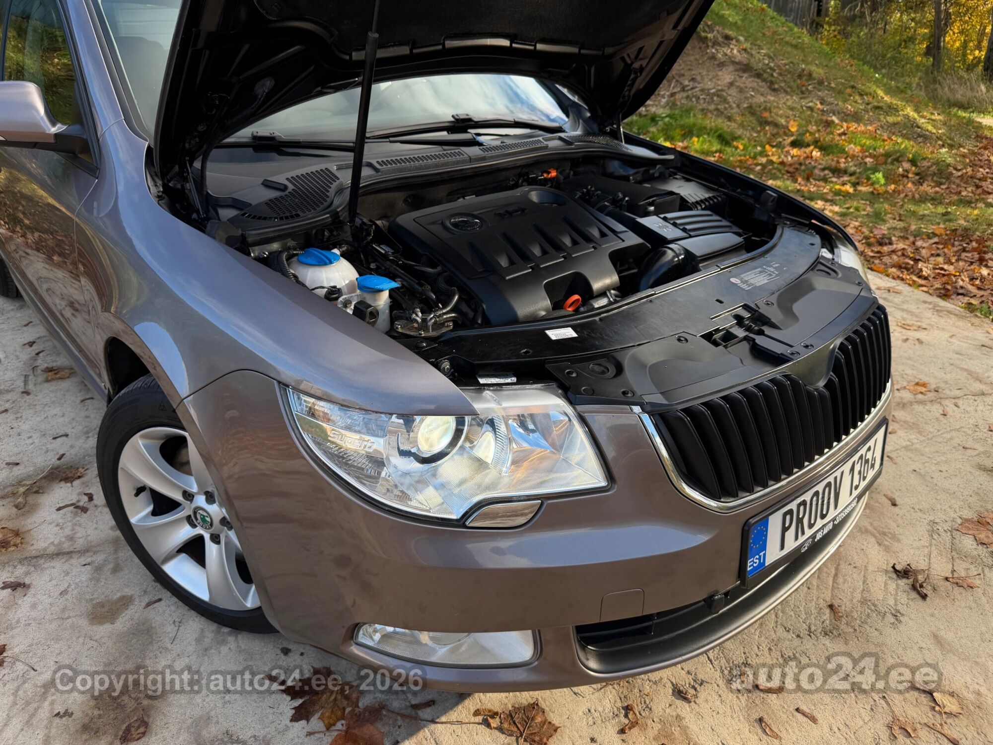 Skoda Superb 2011 — photo 26