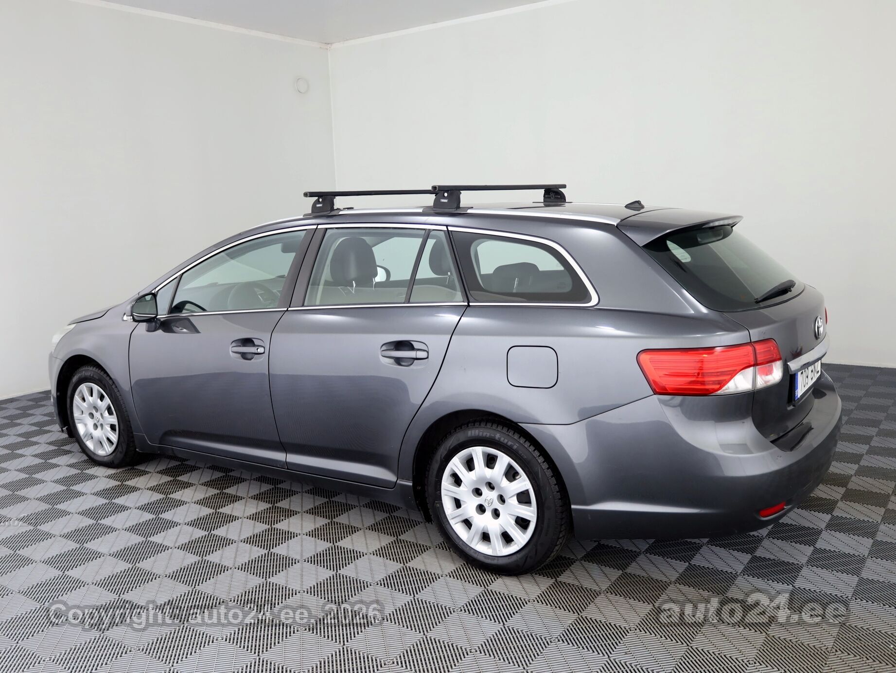Toyota Avensis - 4