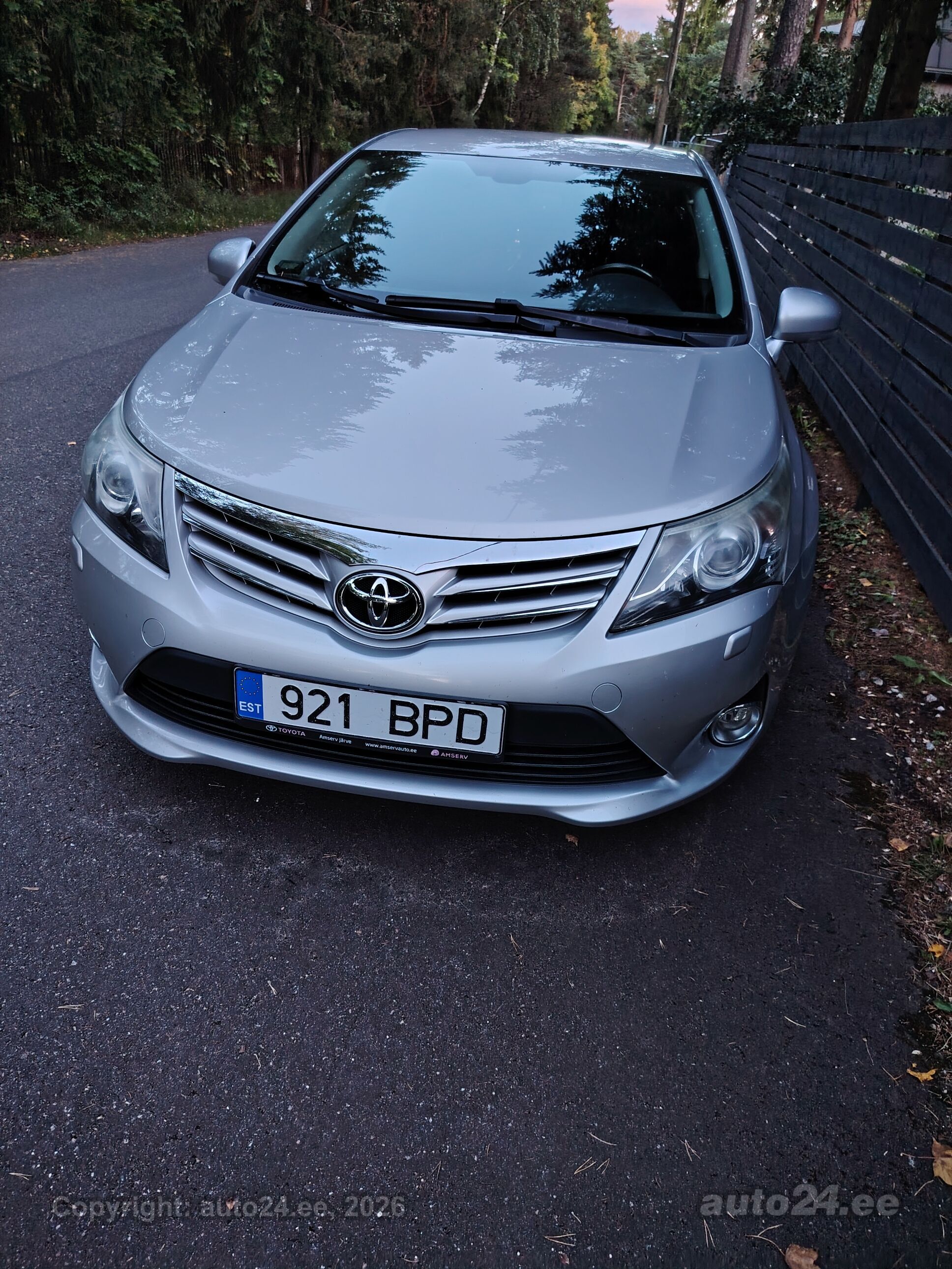 Toyota Avensis - 10