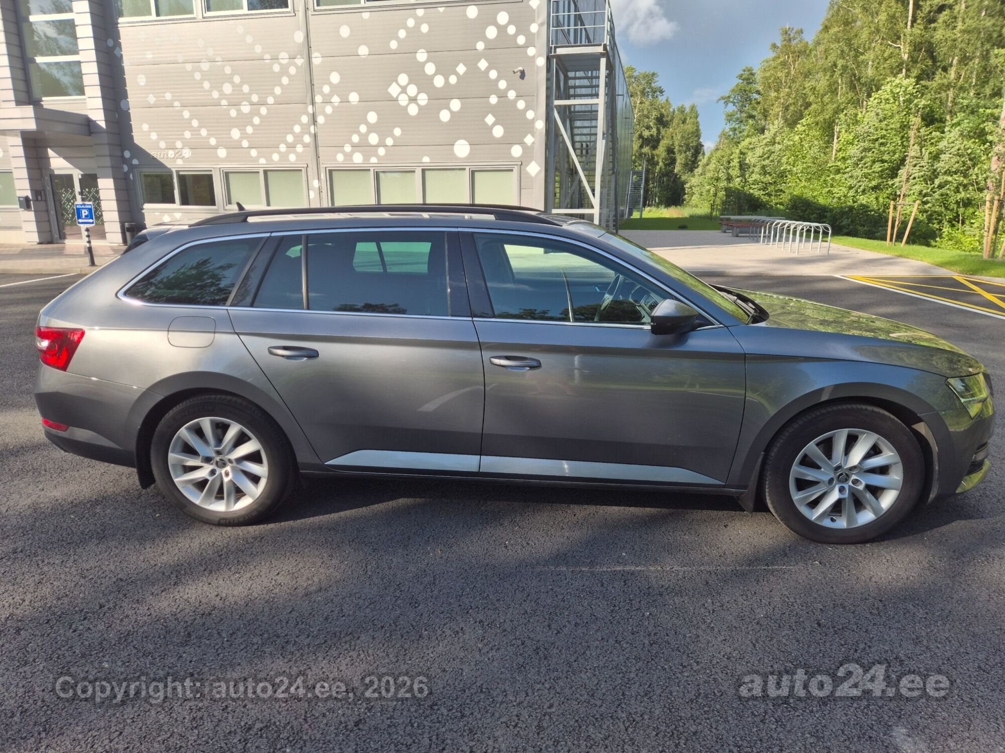 Skoda Superb 1.5 110kW 2022, kuva 5/10