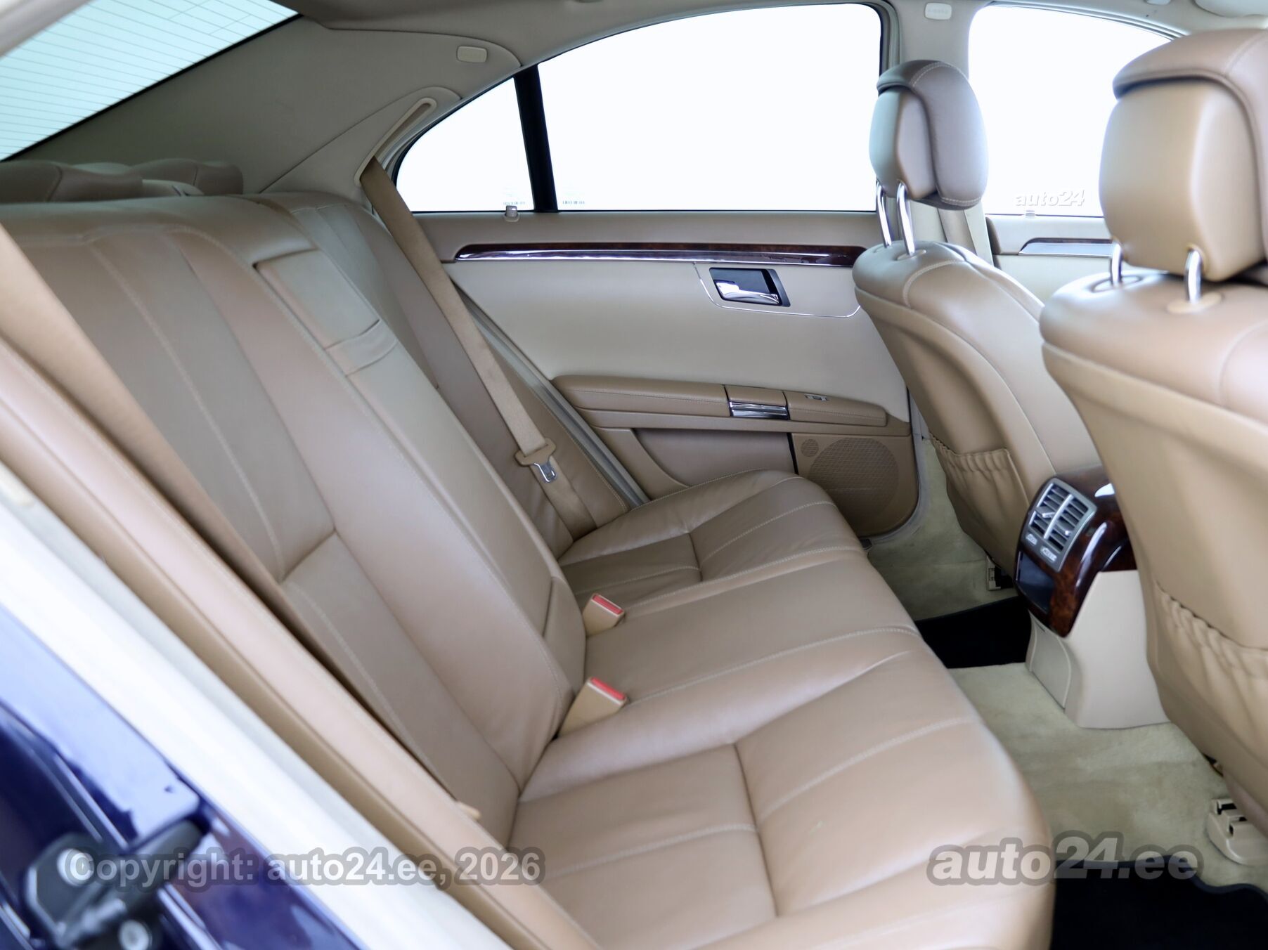 Mercedes-Benz S-sarja 2007, kuva 7/8
