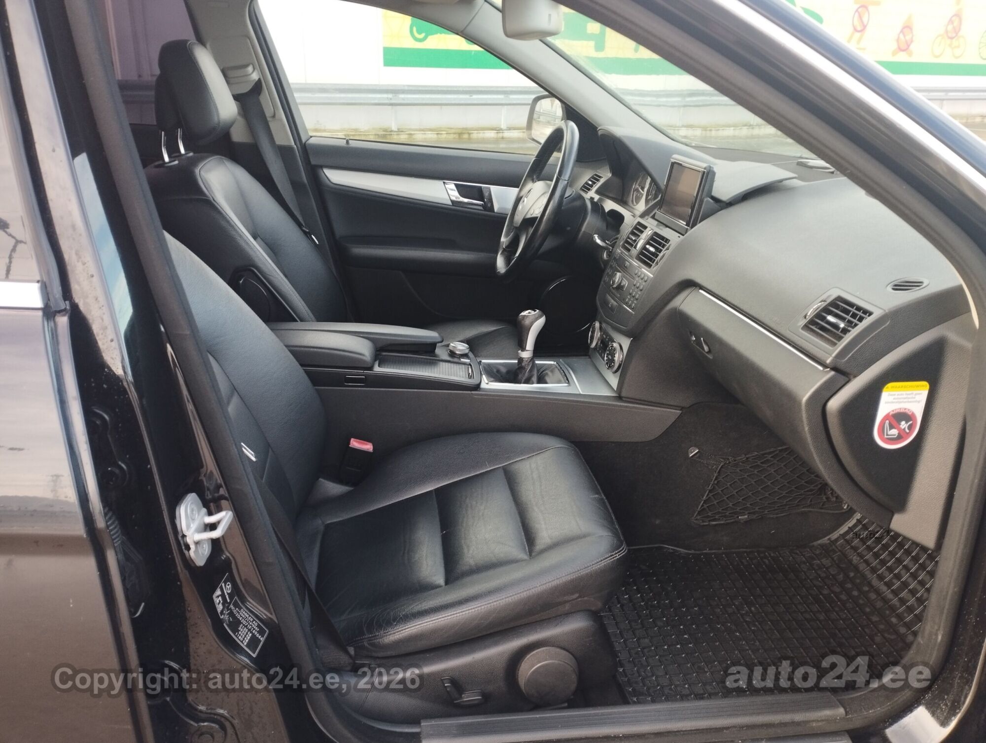 Mercedes-Benz C-Class 2008 — photo 7