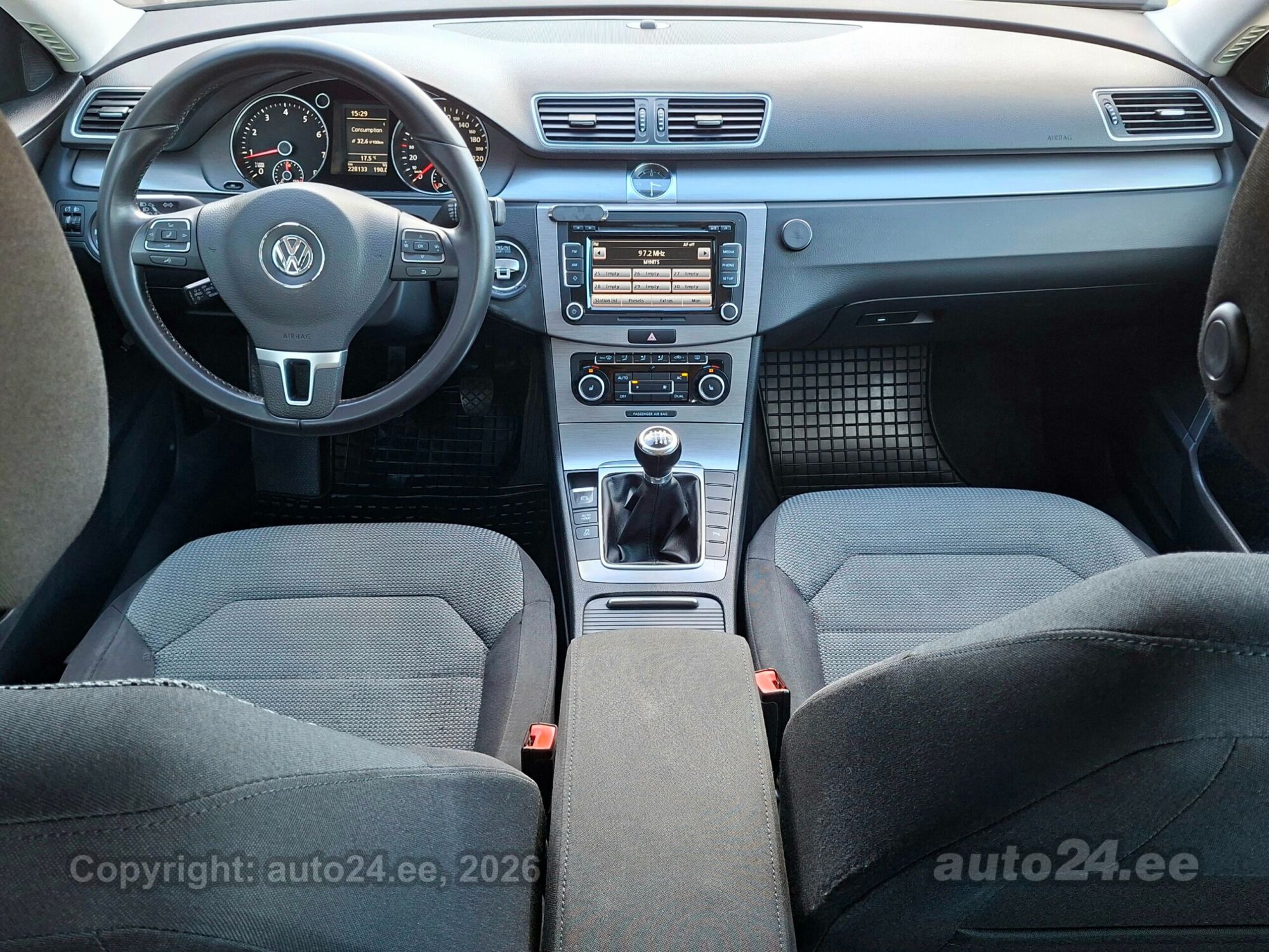 Volkswagen Passat - 6