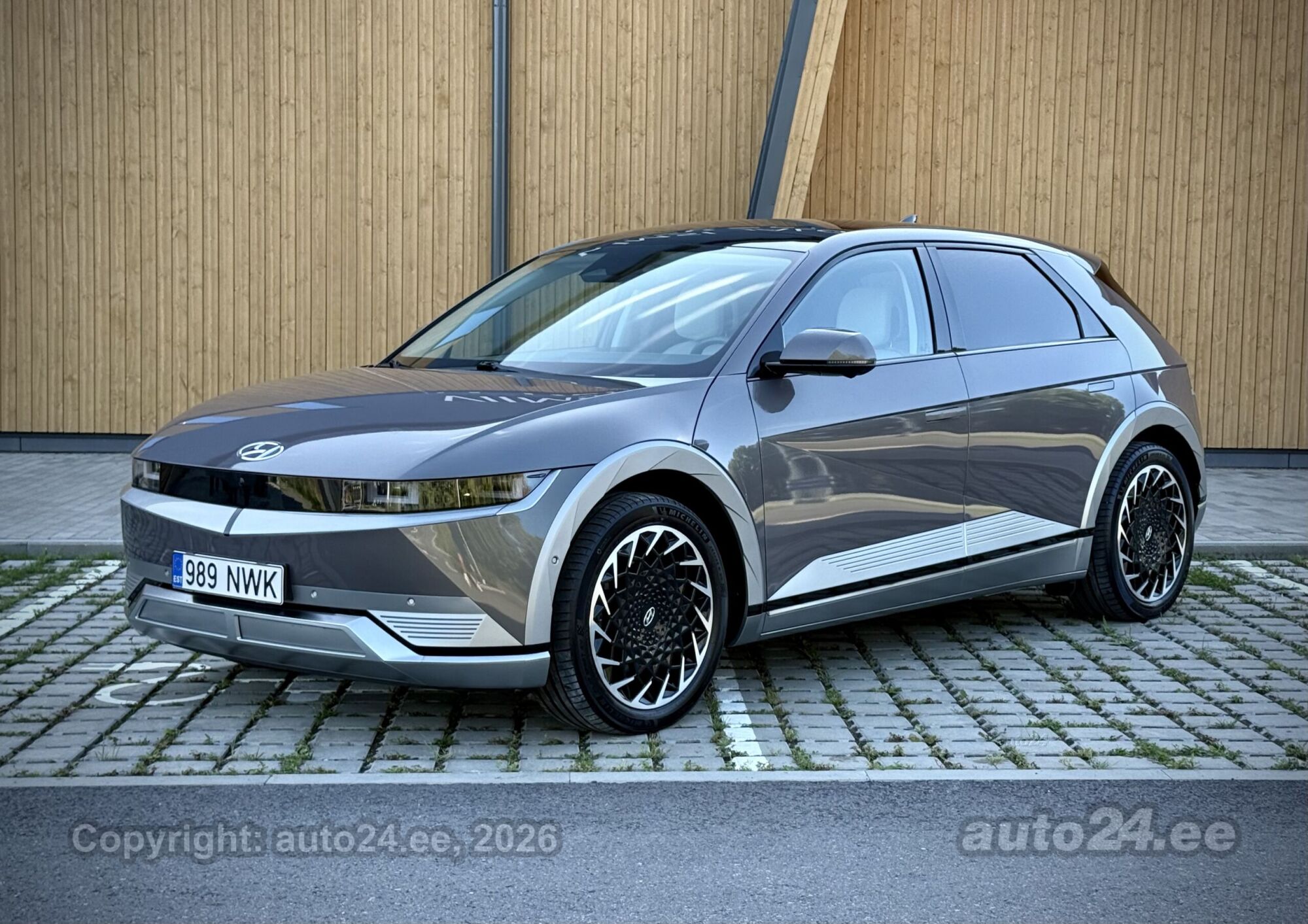 Hyundai Ioniq 5 - 4