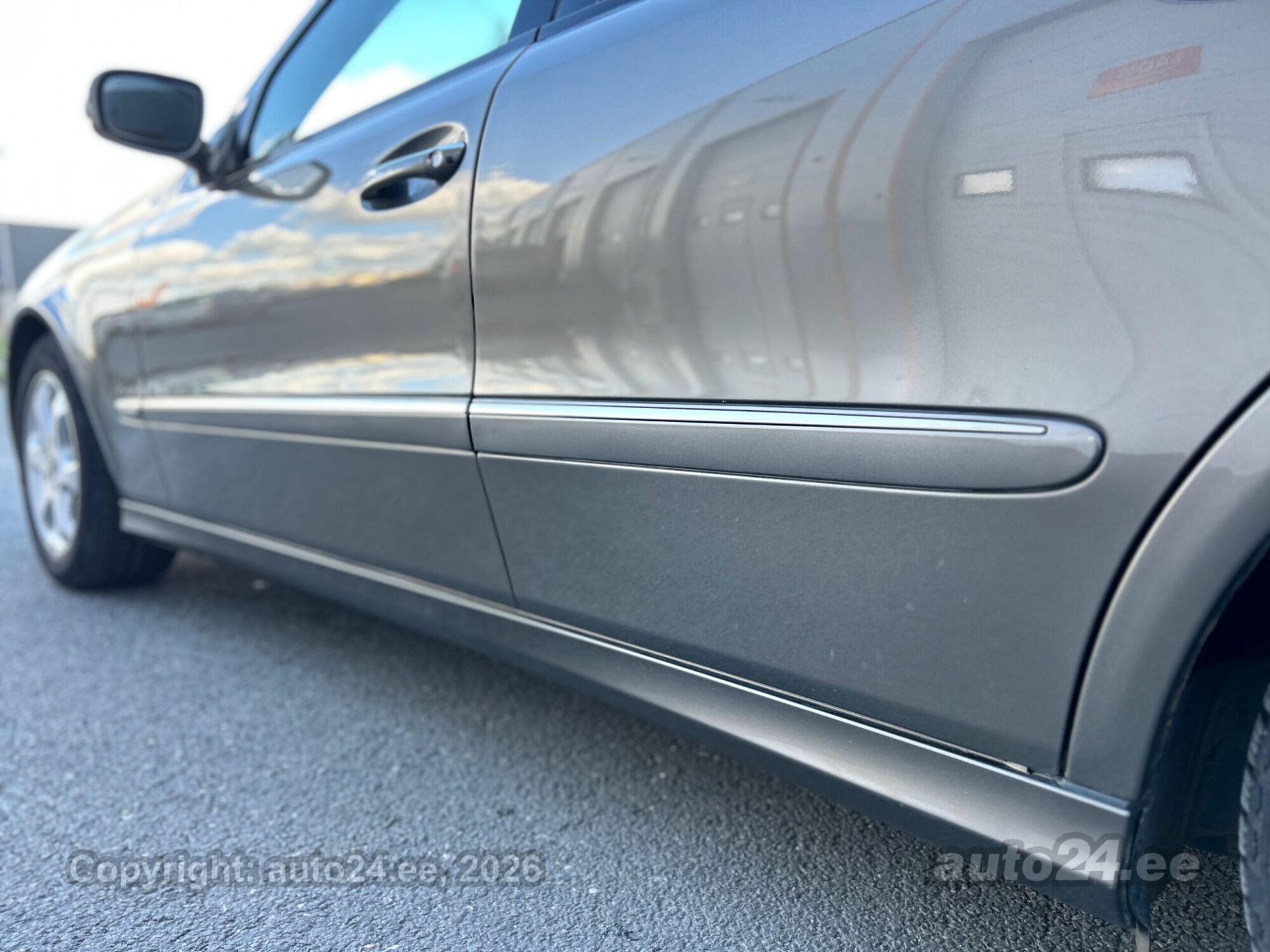 Mercedes-Benz E-Class 2006 — photo 8