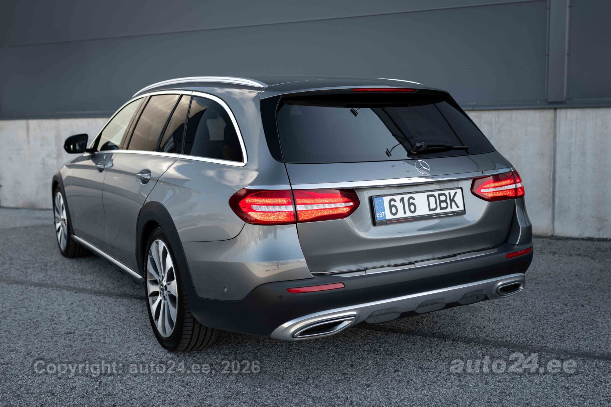 Mercedes-Benz E 220 - 5