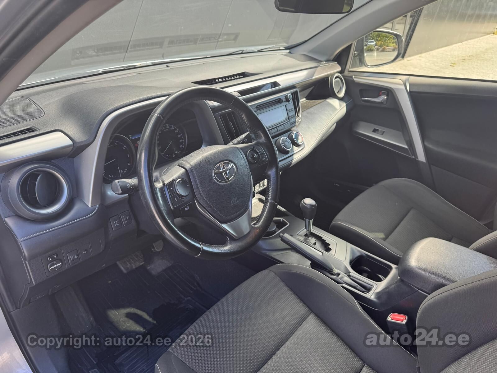 Toyota RAV4 - 9