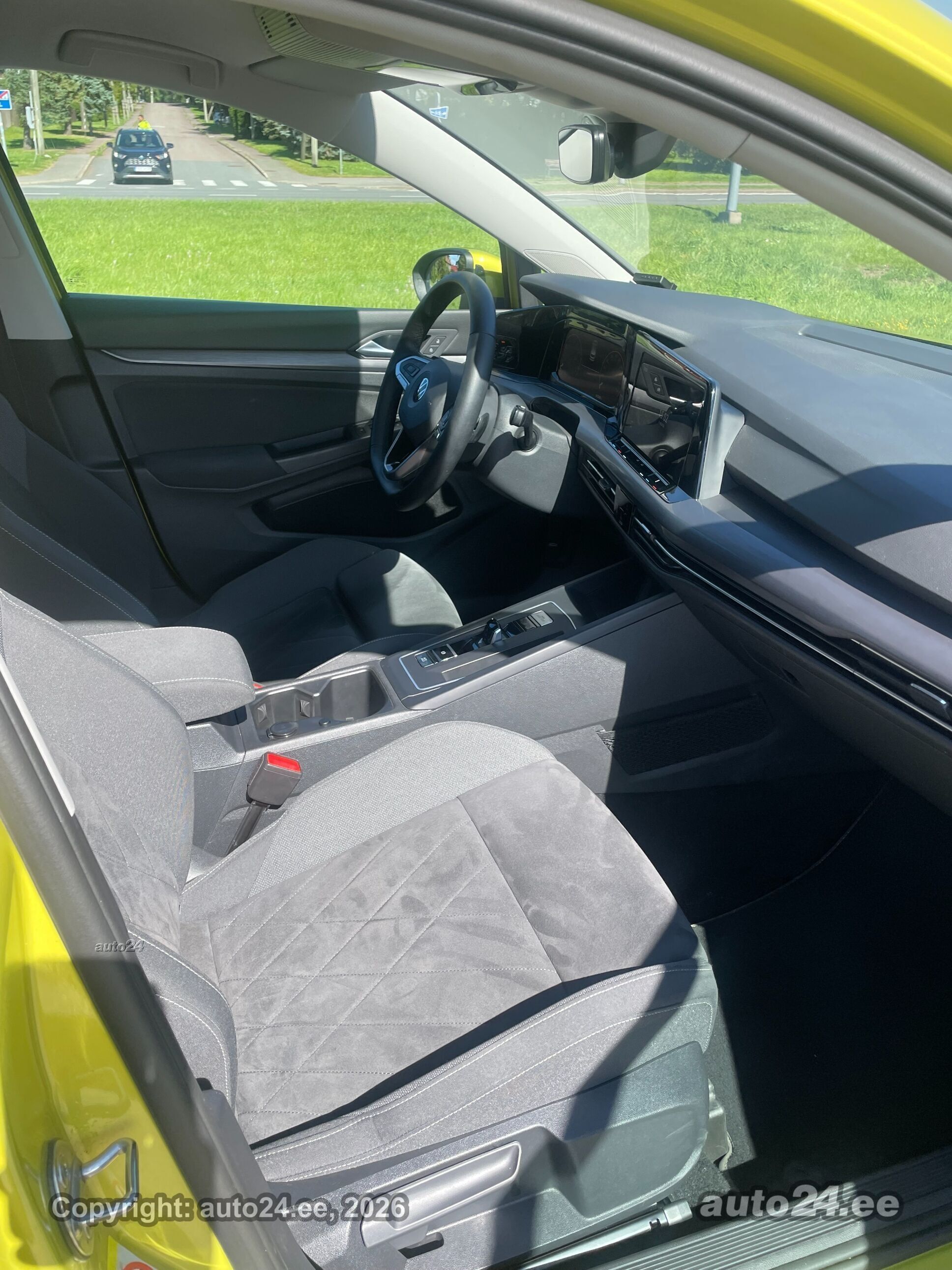 Volkswagen Golf - 10