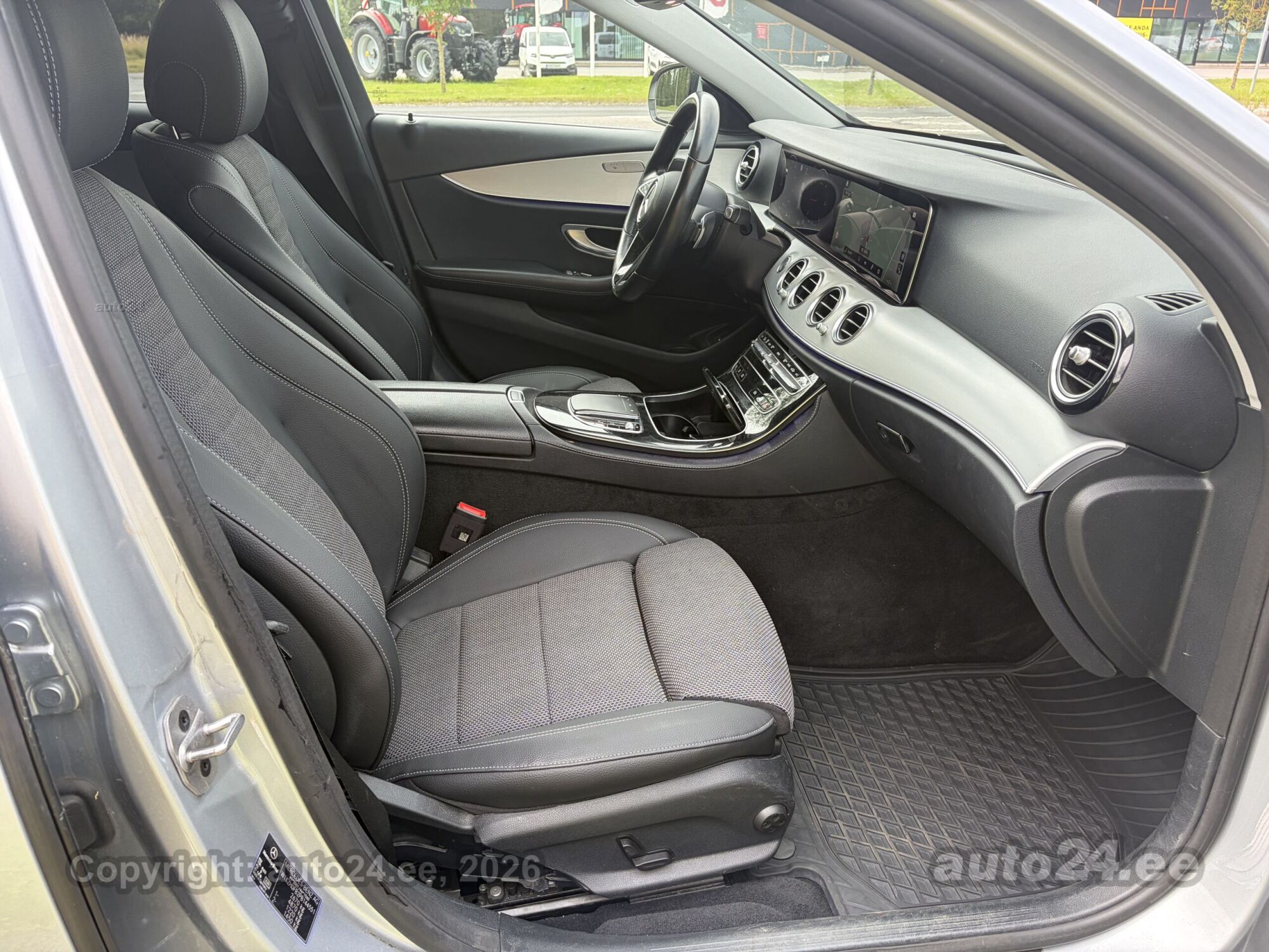 Mercedes-Benz E 220 - 7