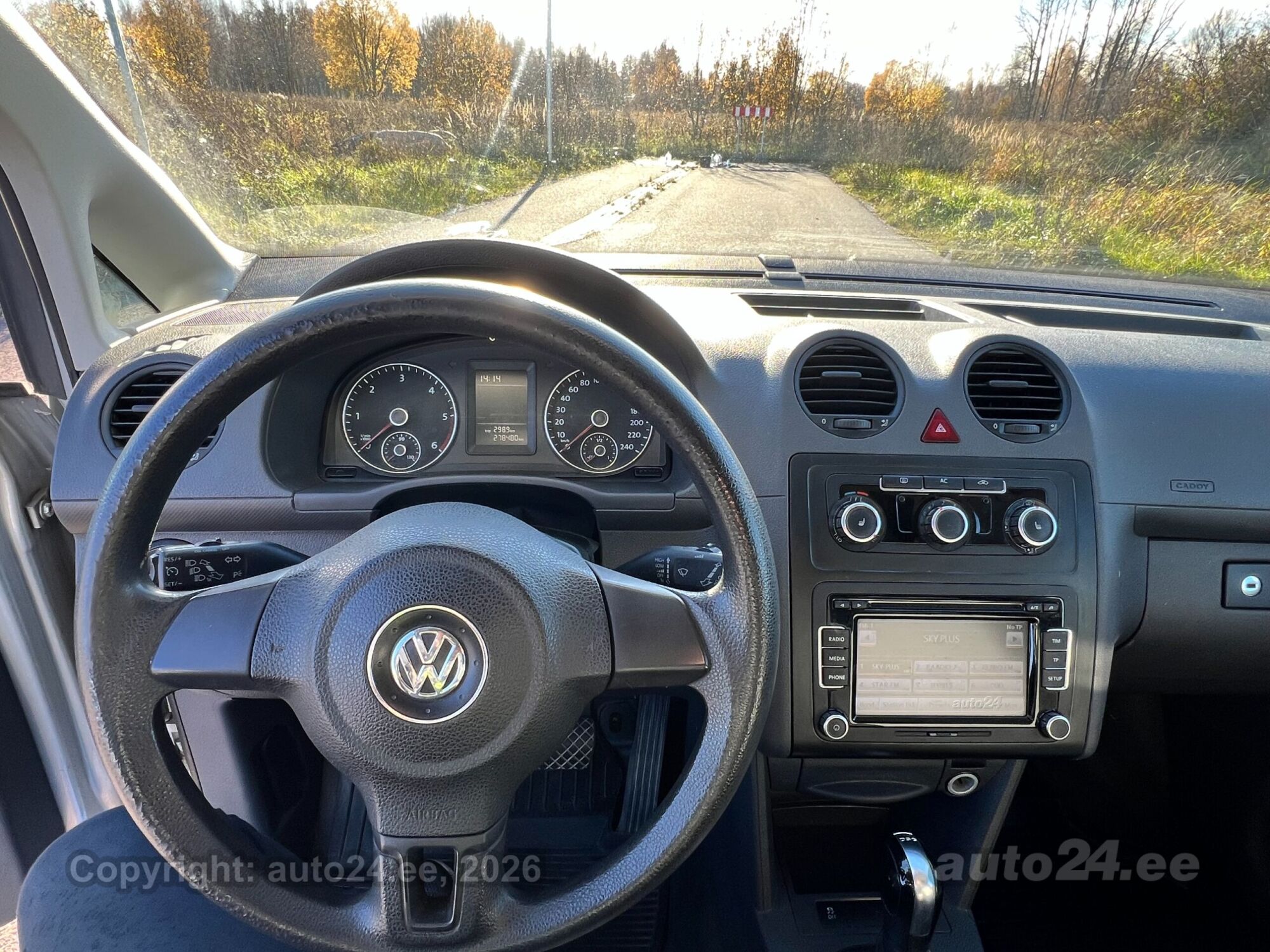 Volkswagen Caddy 2010 — photo 12