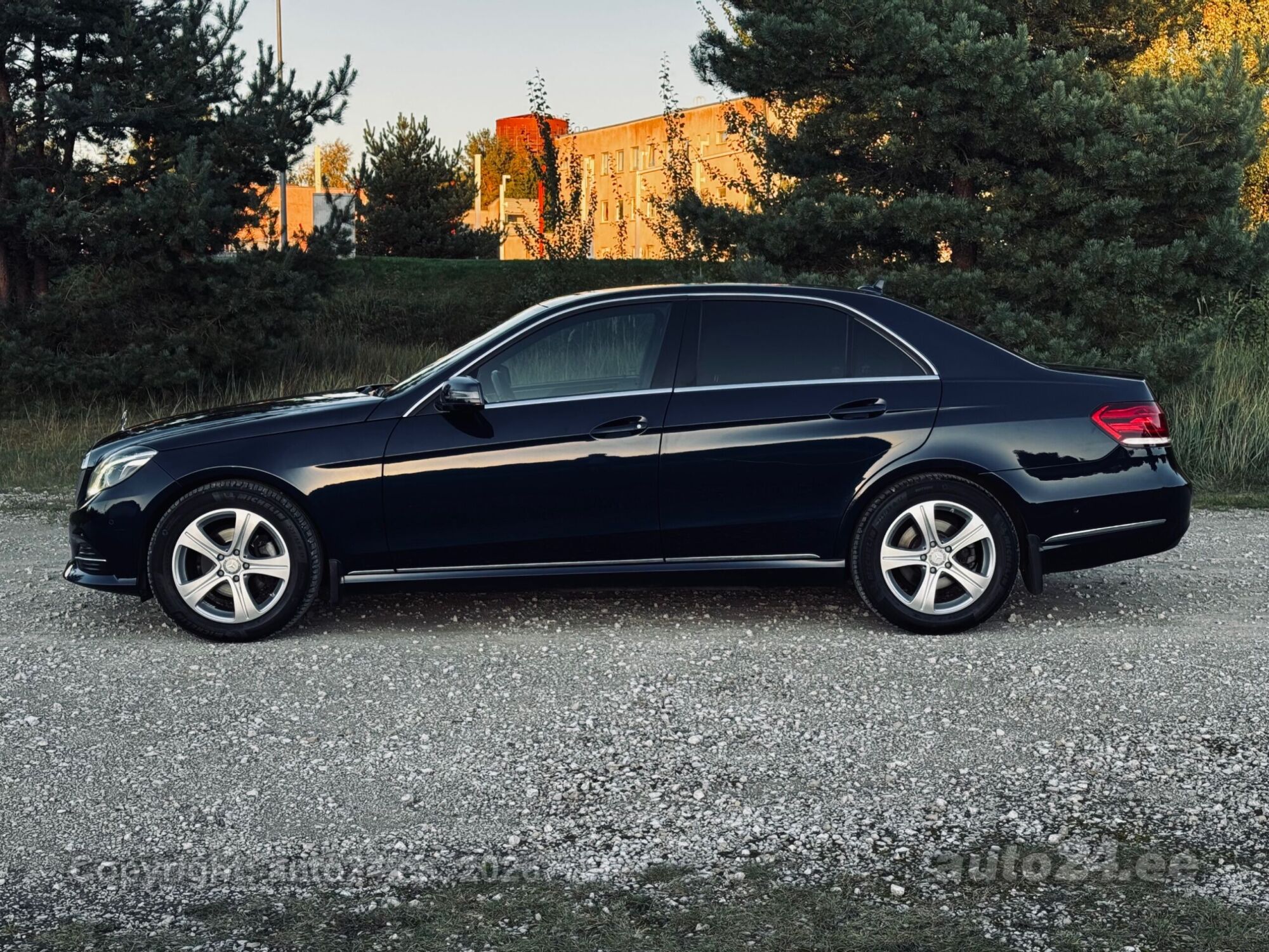 Mercedes-Benz E 220 - 6