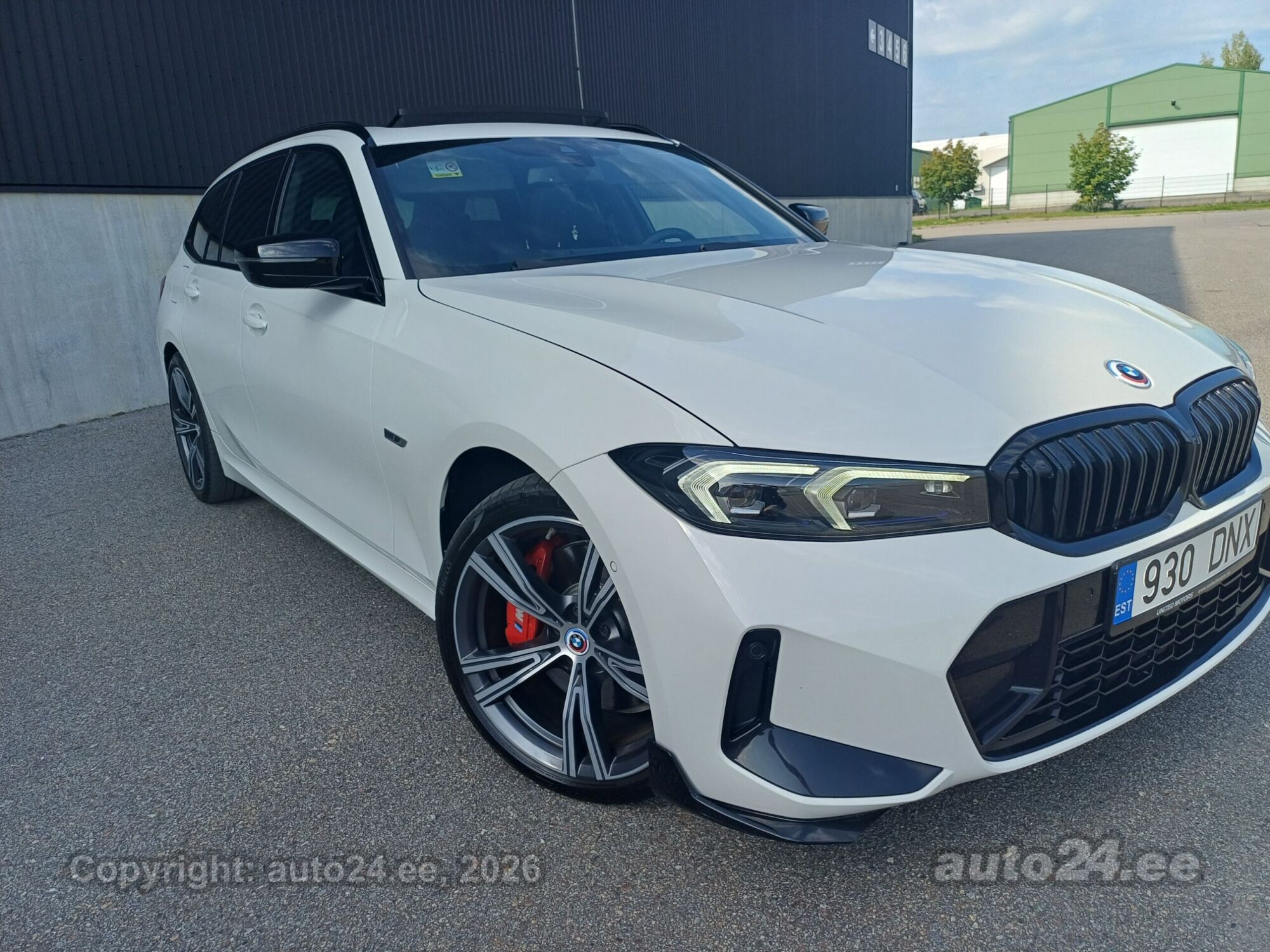 BMW 3-sarja 2022, kuva 2/10