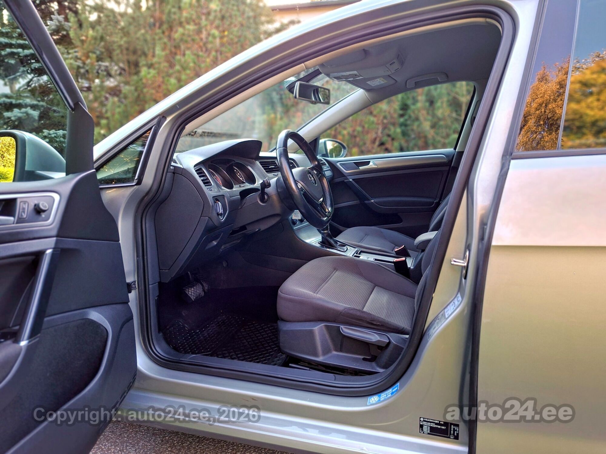 Volkswagen Golf - 9