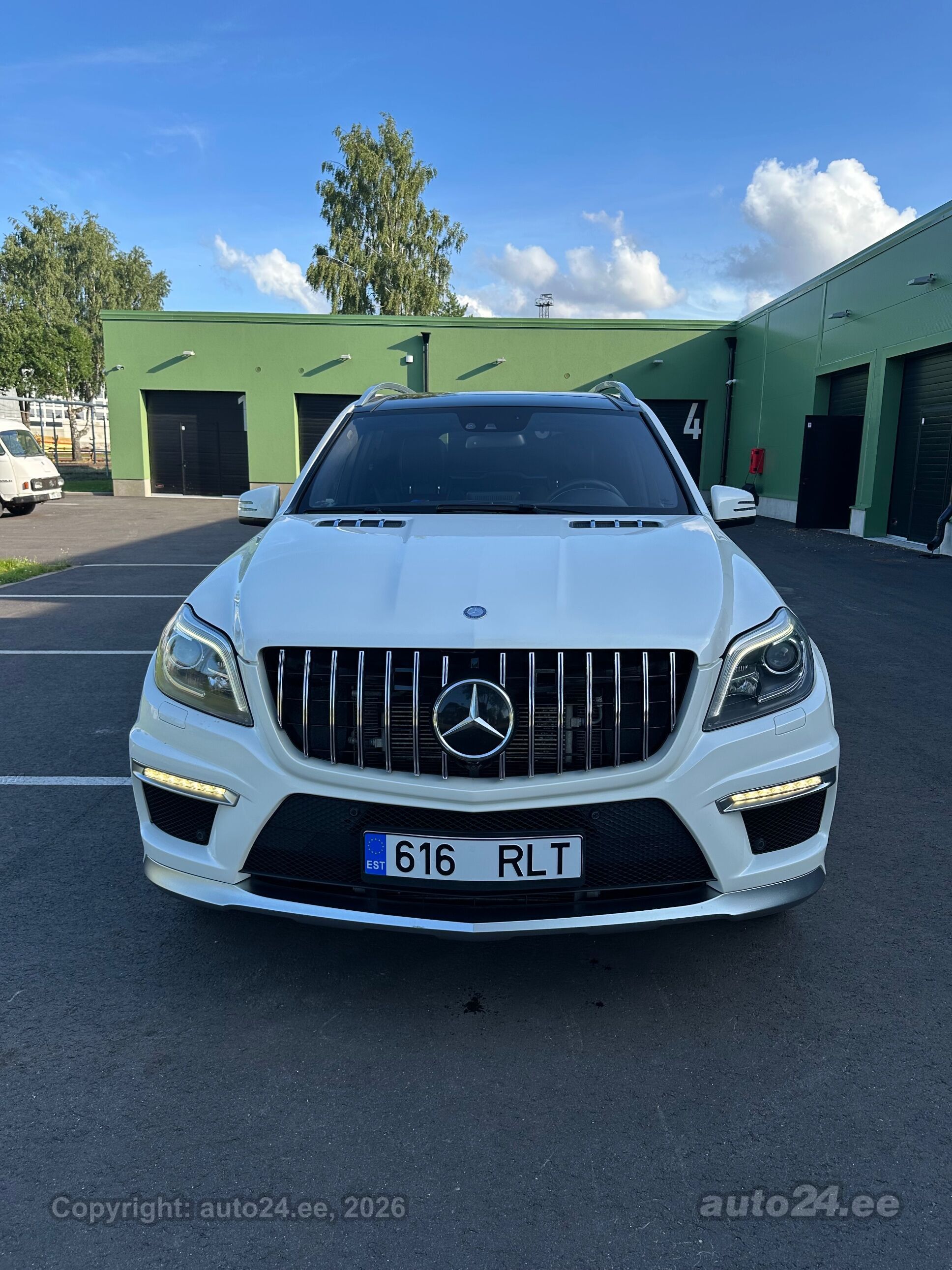 Mercedes-Benz GL-sarja 2015, kuva 2/10