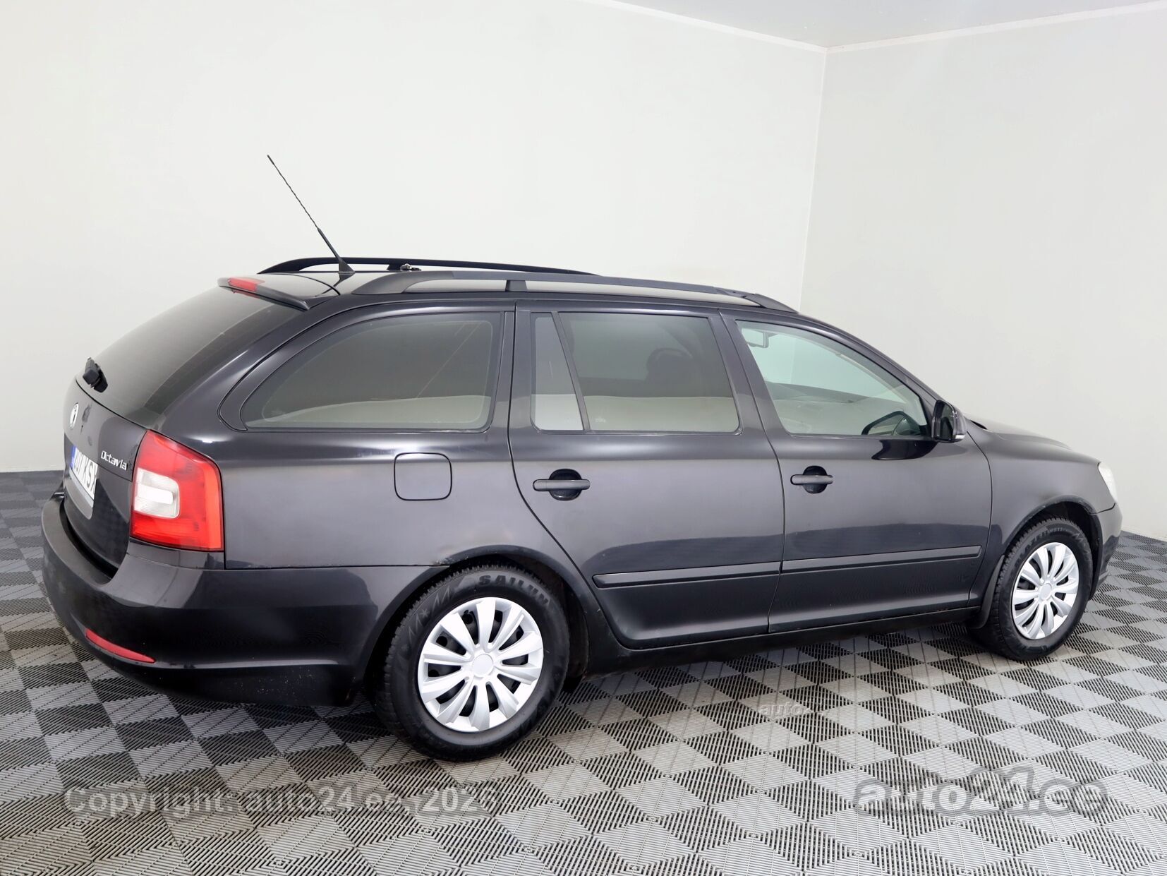 Skoda Octavia 2009 — interior