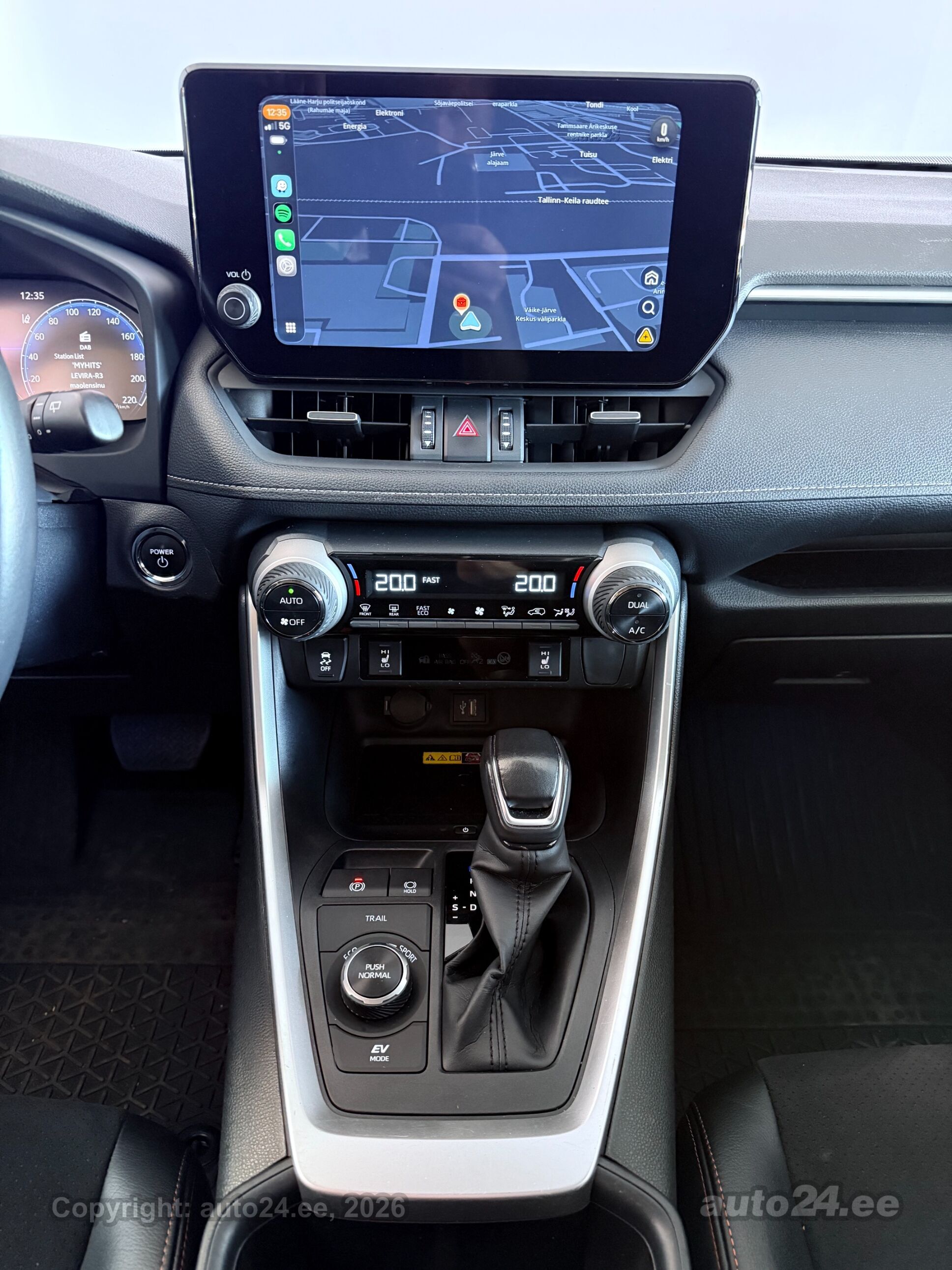 Toyota RAV4 - 6