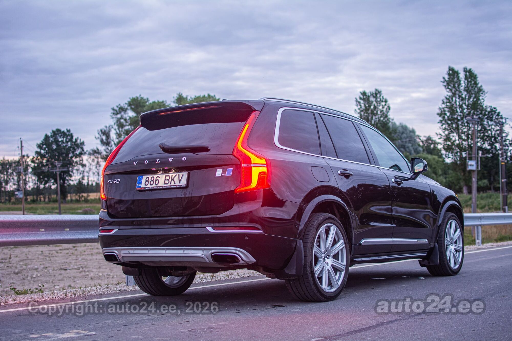 Volvo XC90 2017, photo 2/10