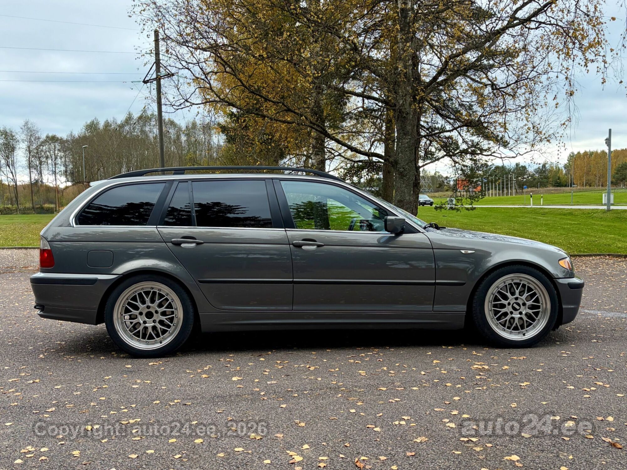 BMW 3 Series 2005 — interior