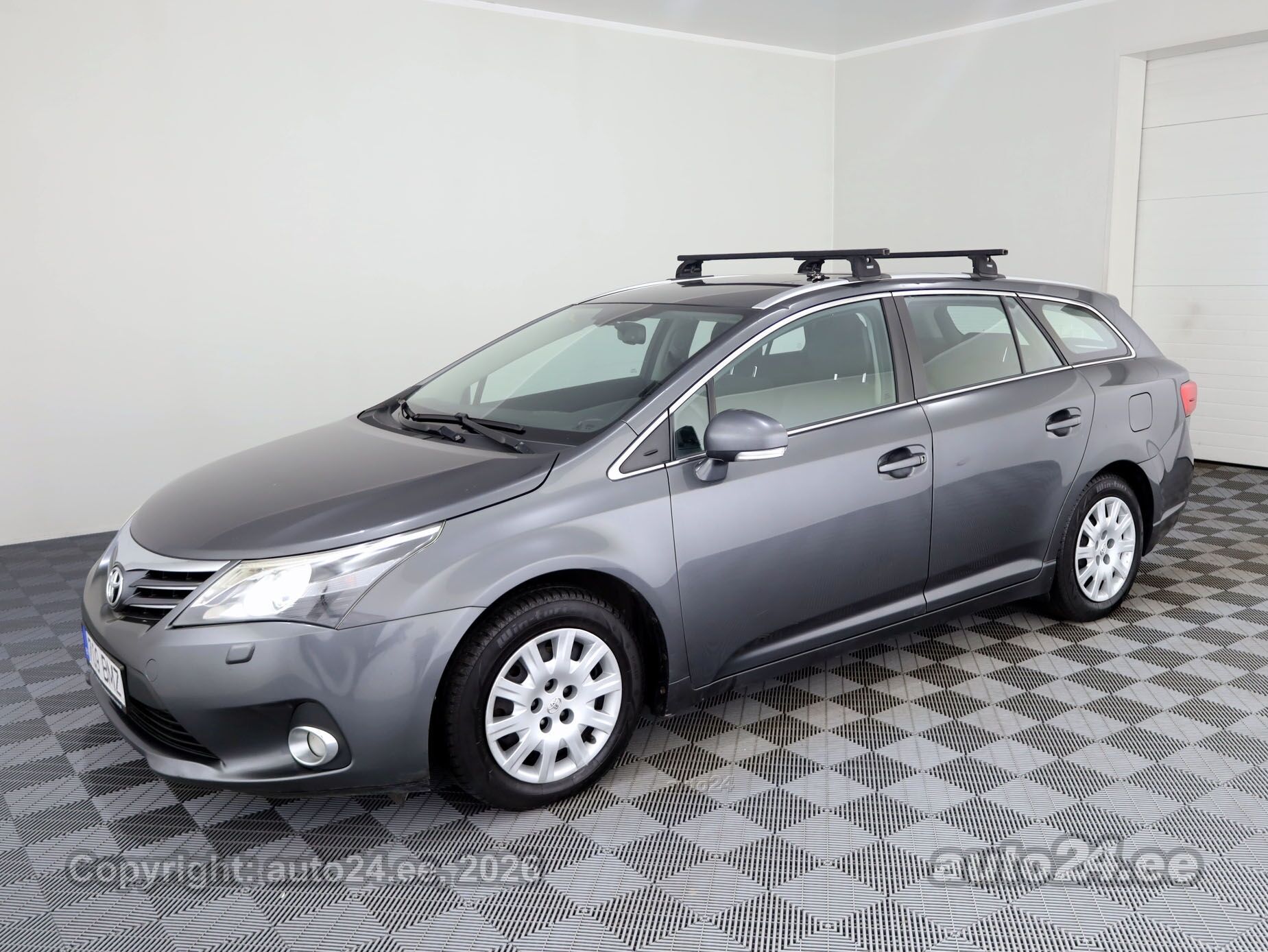 Toyota Avensis - 2