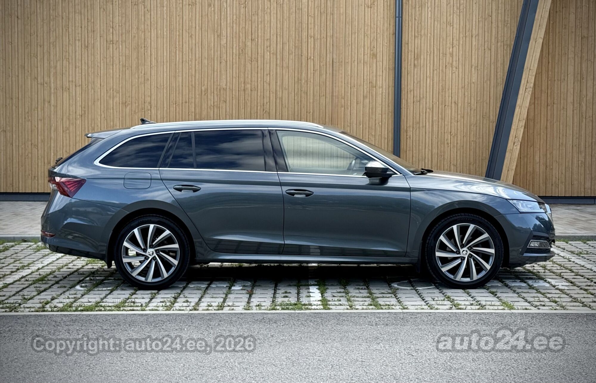 Škoda Octavia - 2