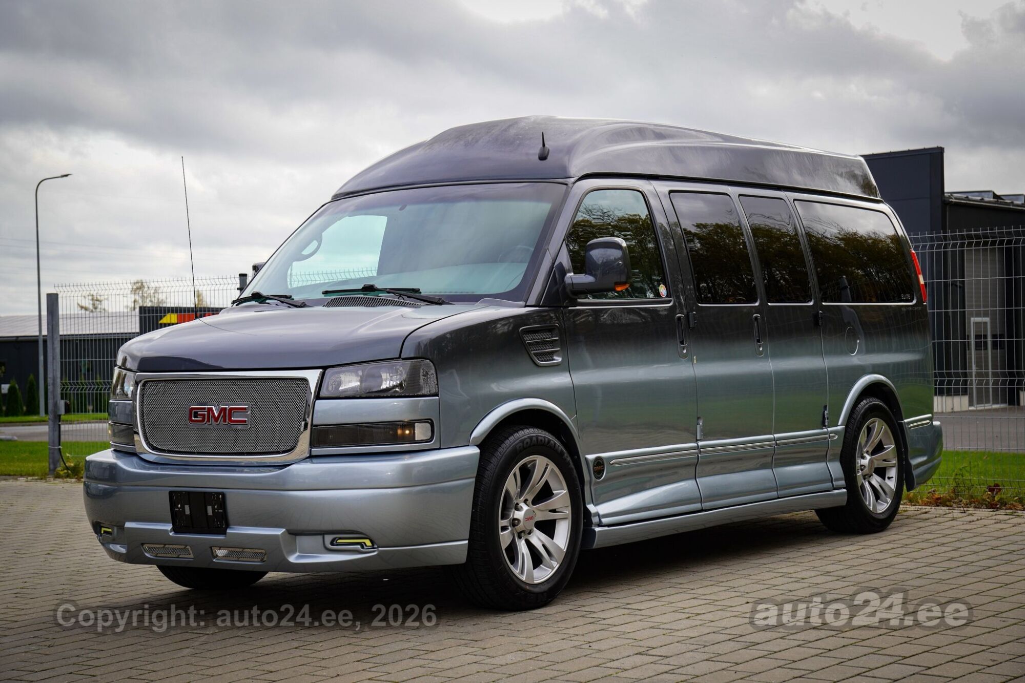 GMC Savana