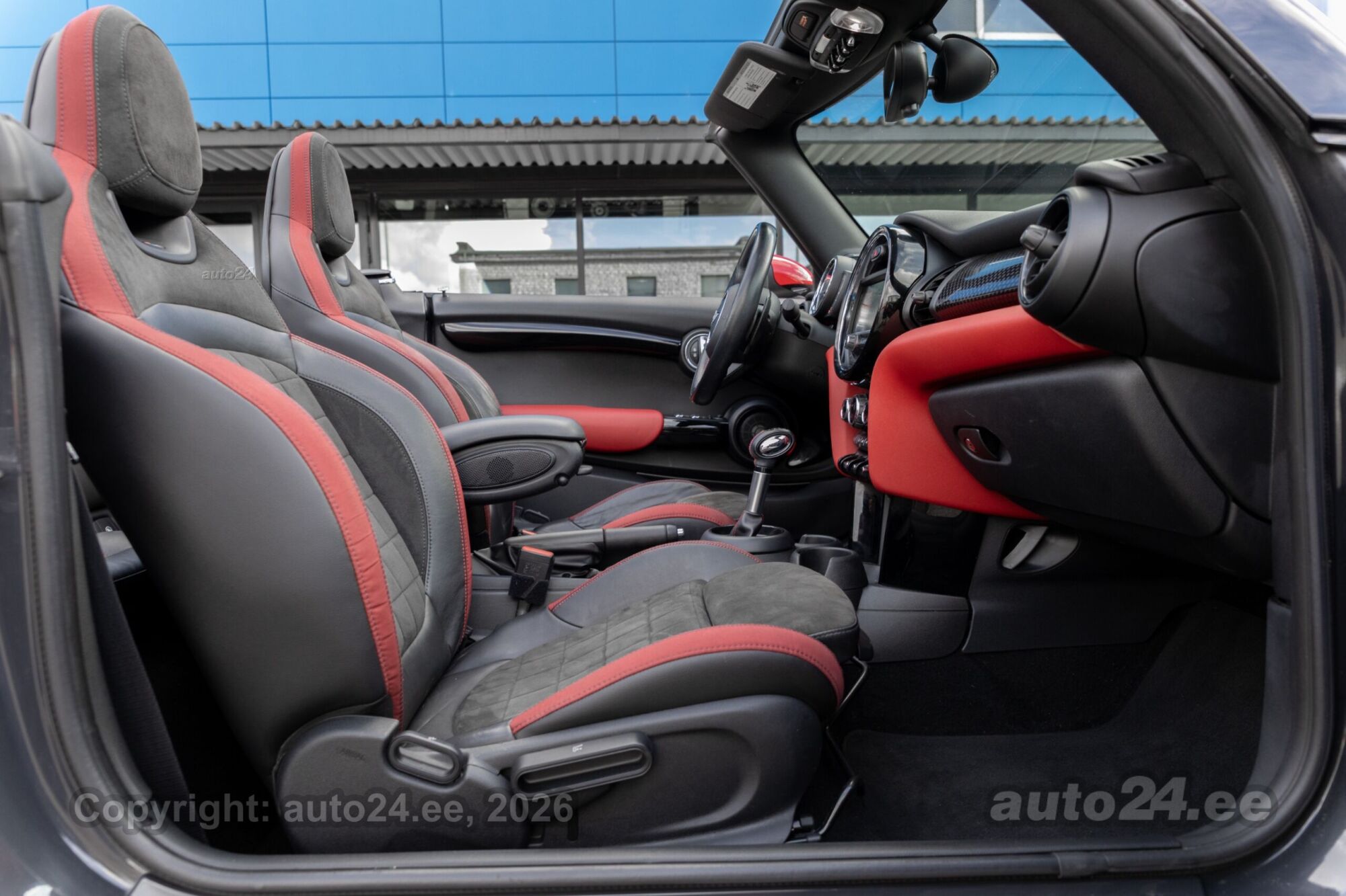 MINI John Cooper Works - 11