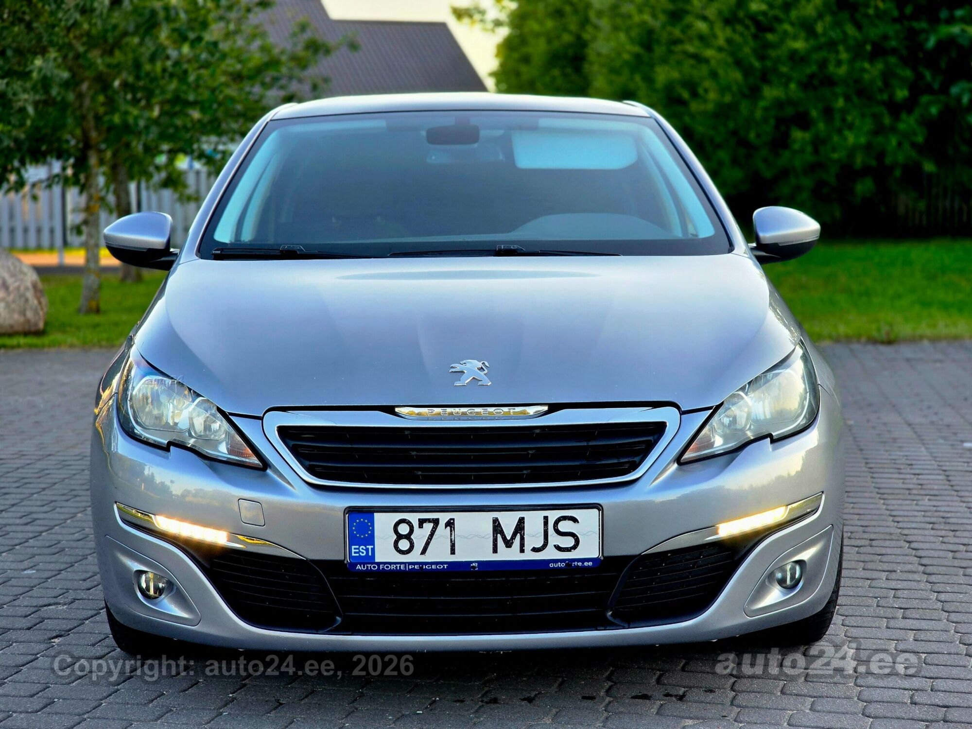 Peugeot 308 2.0 110kW 2015, photo 2/10