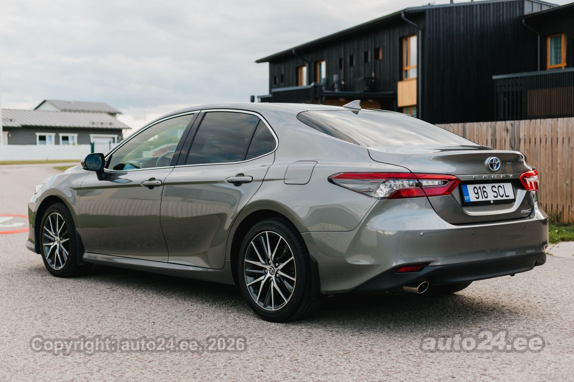 Toyota Camry 2.5 131kW 2023, kuva 7/10