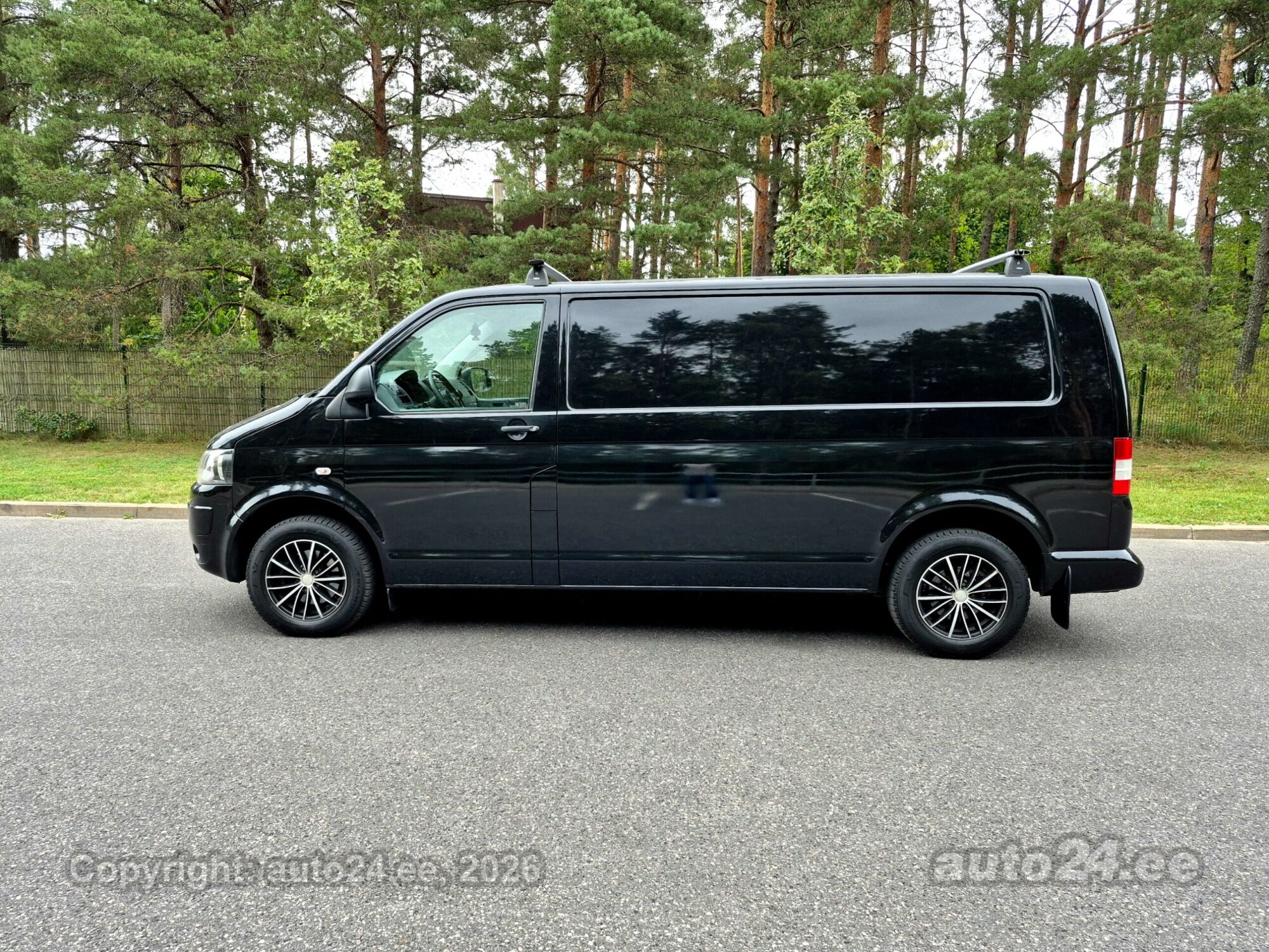 Volkswagen Transporter 2.0 103kW 2011, photo 2/10