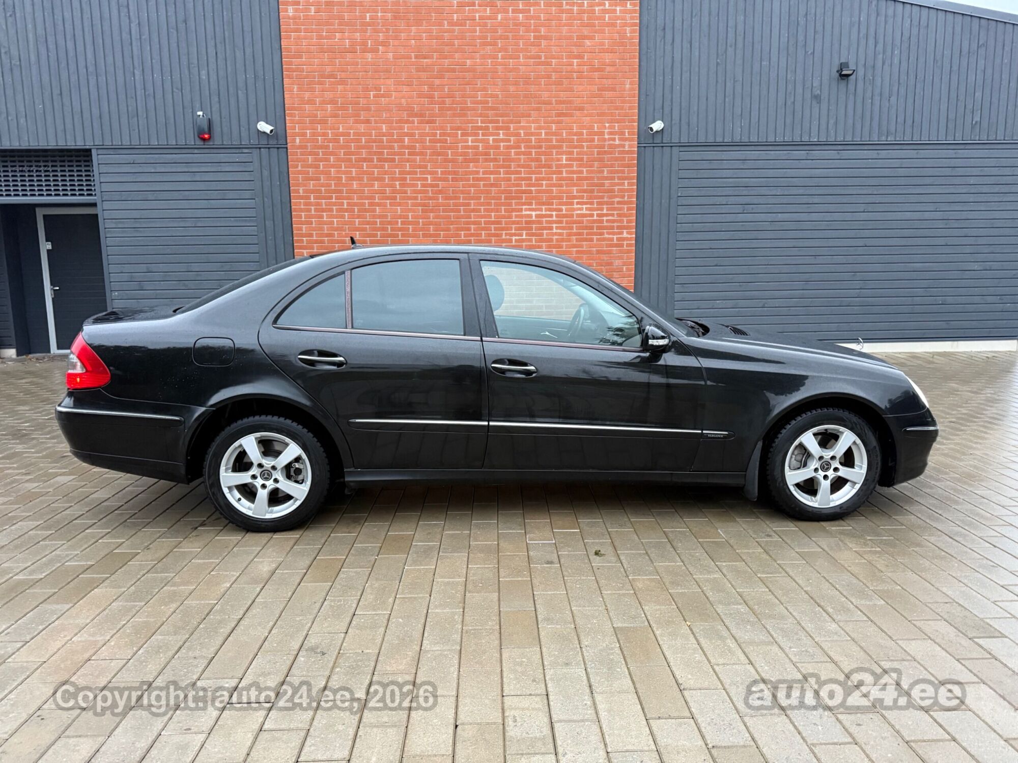 Mercedes-Benz E 220 - 8