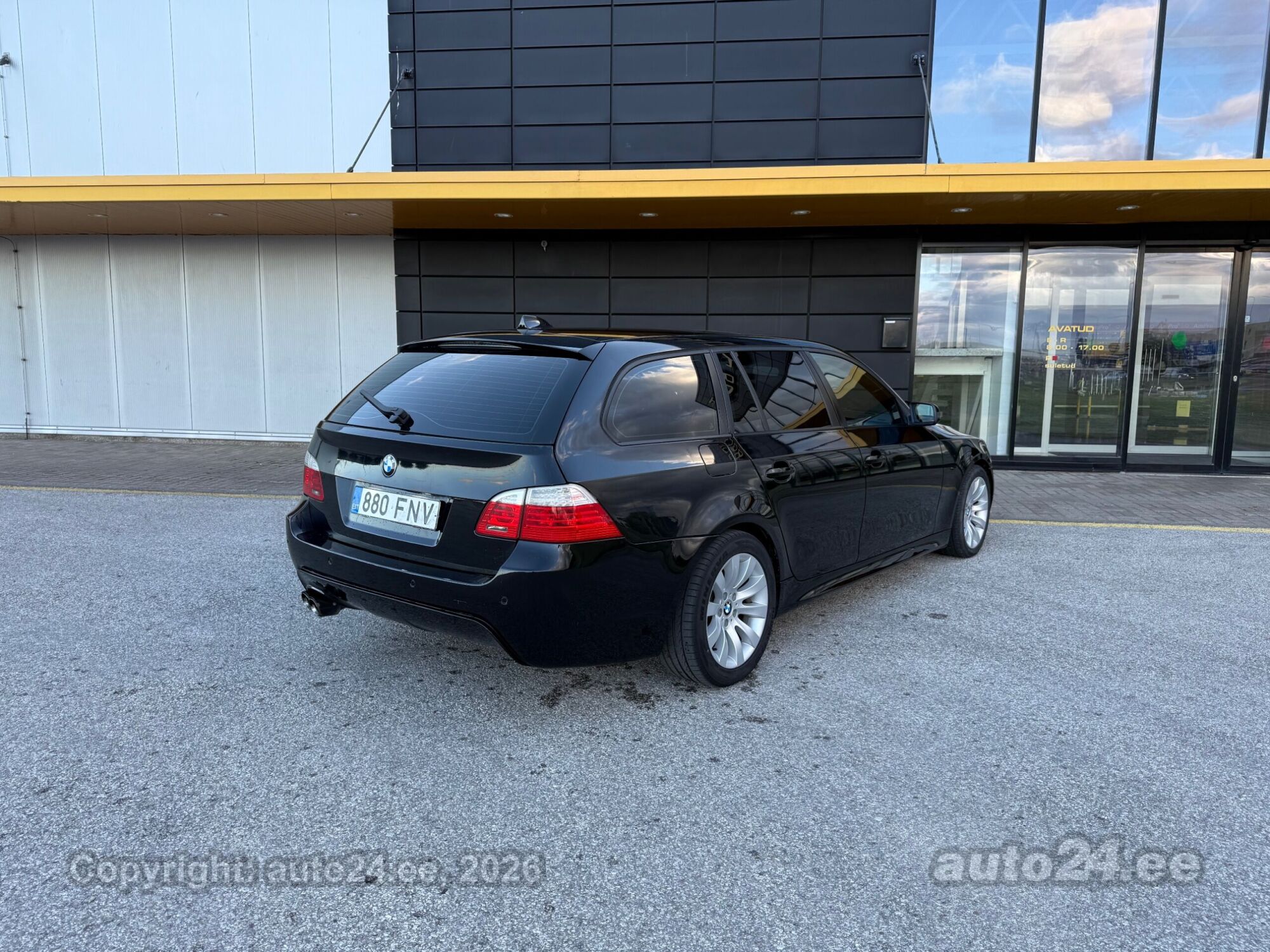 BMW 5-sarja 530 M-LOOK 3.0 173kW 2007, kuva 4/10