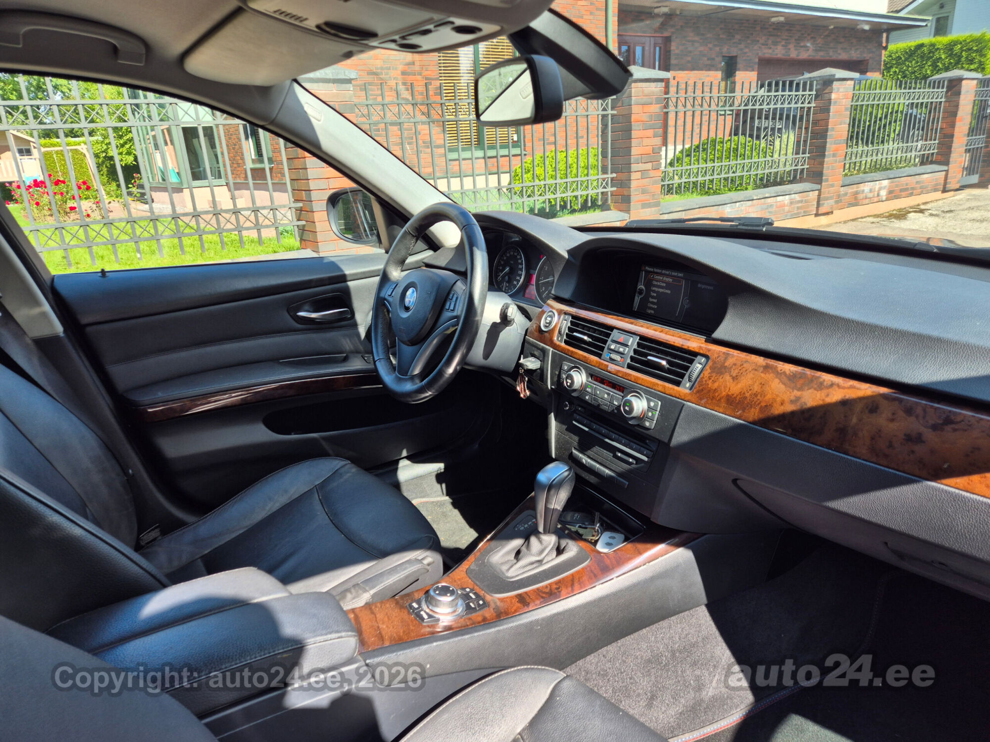 BMW 3 Series 2009 — вигляд ззаду