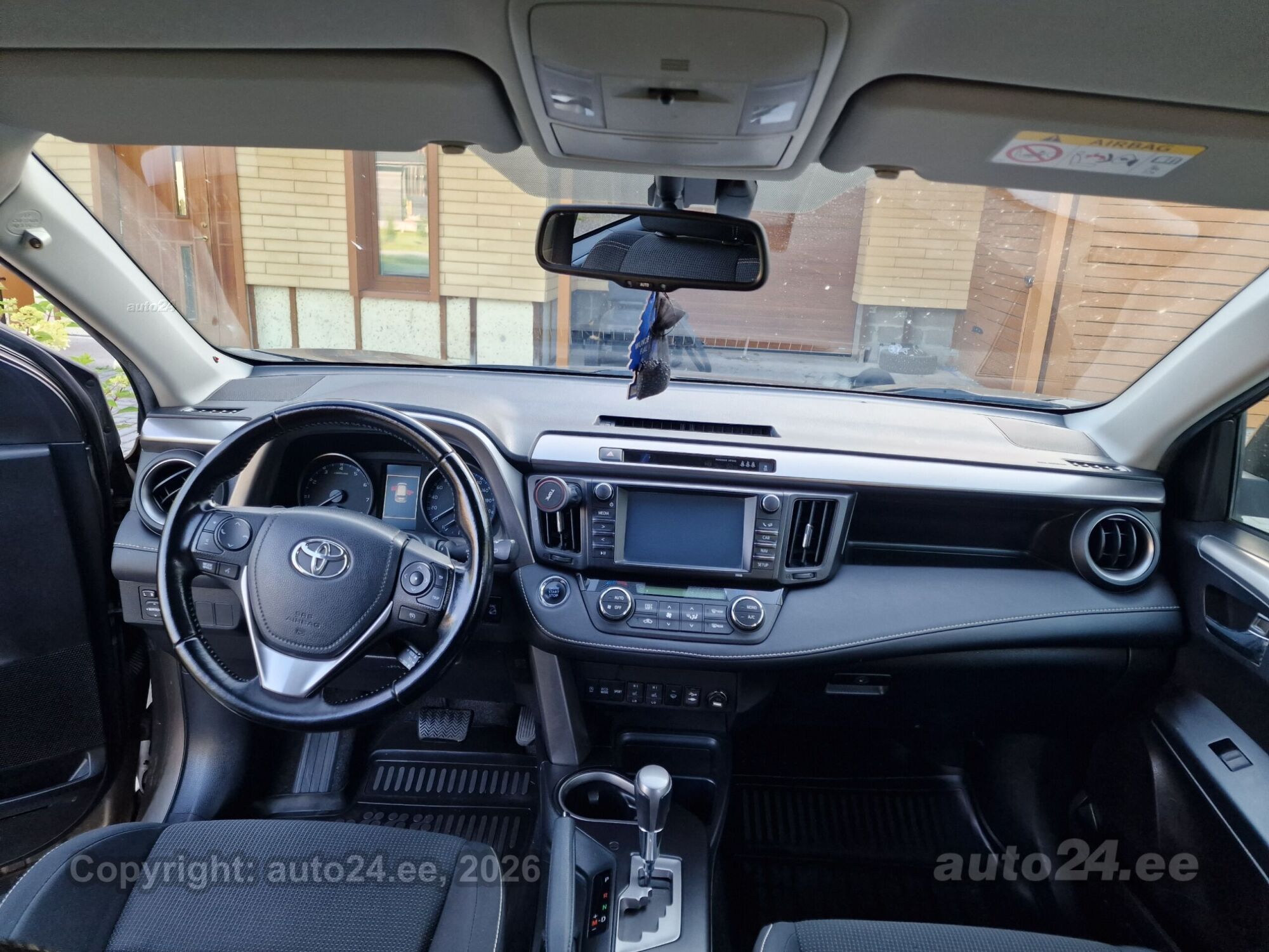 Toyota RAV4 - 4
