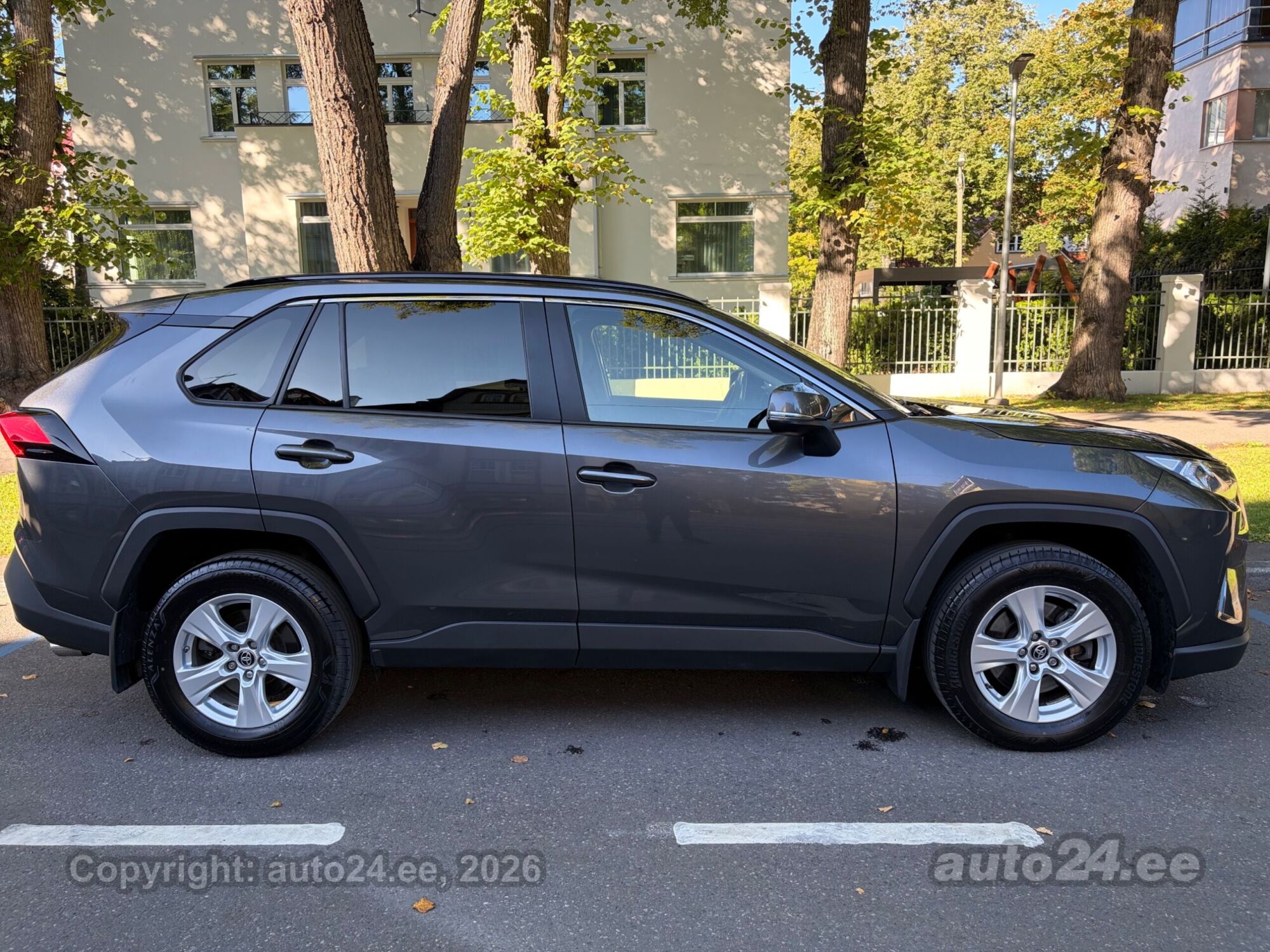 Toyota RAV4 - 3