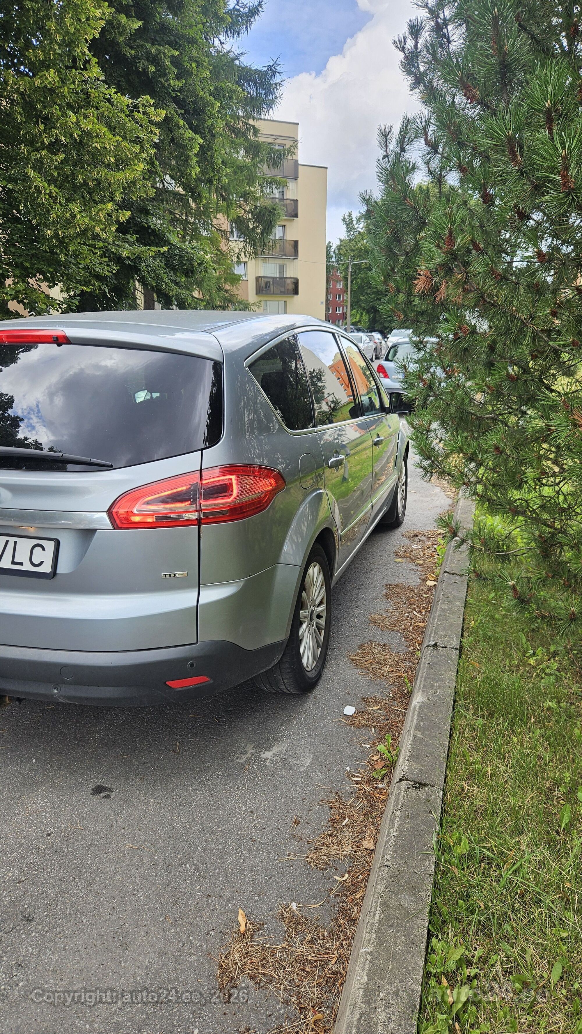 Ford S-Max 2.0 103kW 2010, photo 4/10