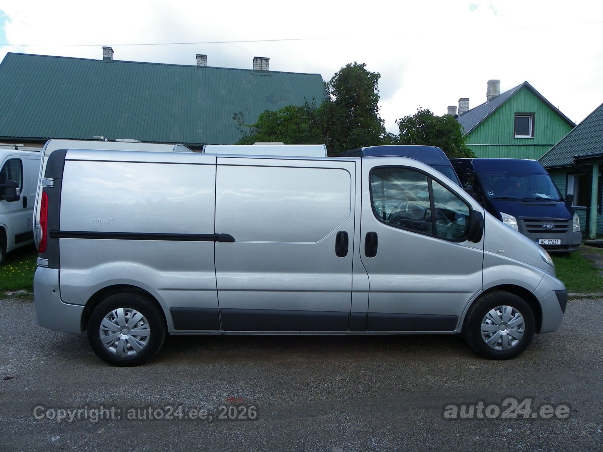 Nissan Primastar LONGa/c 2.0 TDI 84kW 2014, photo 4/10