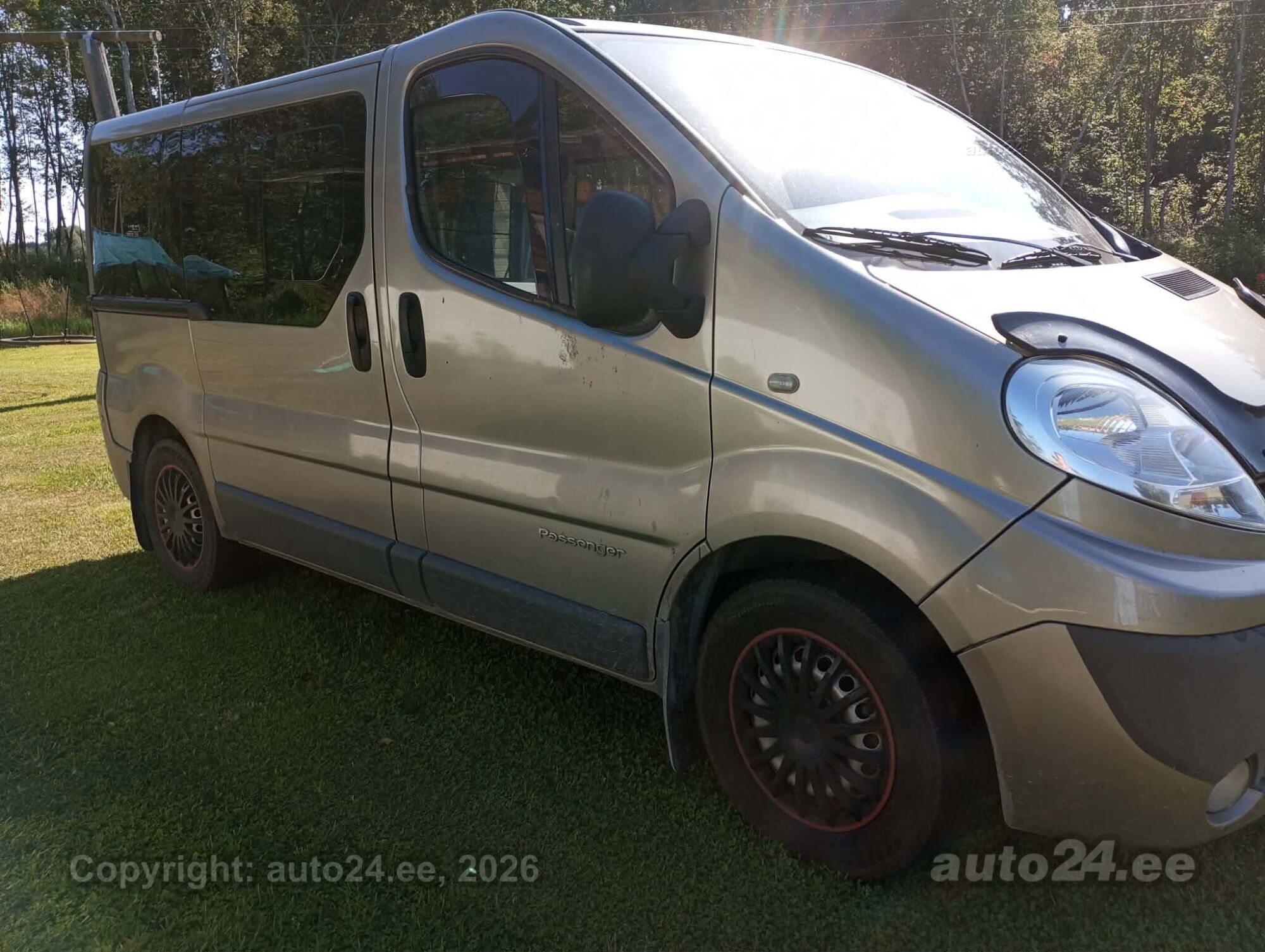 Renault Trafic 2.5 107kW 2007, kuva 3/10