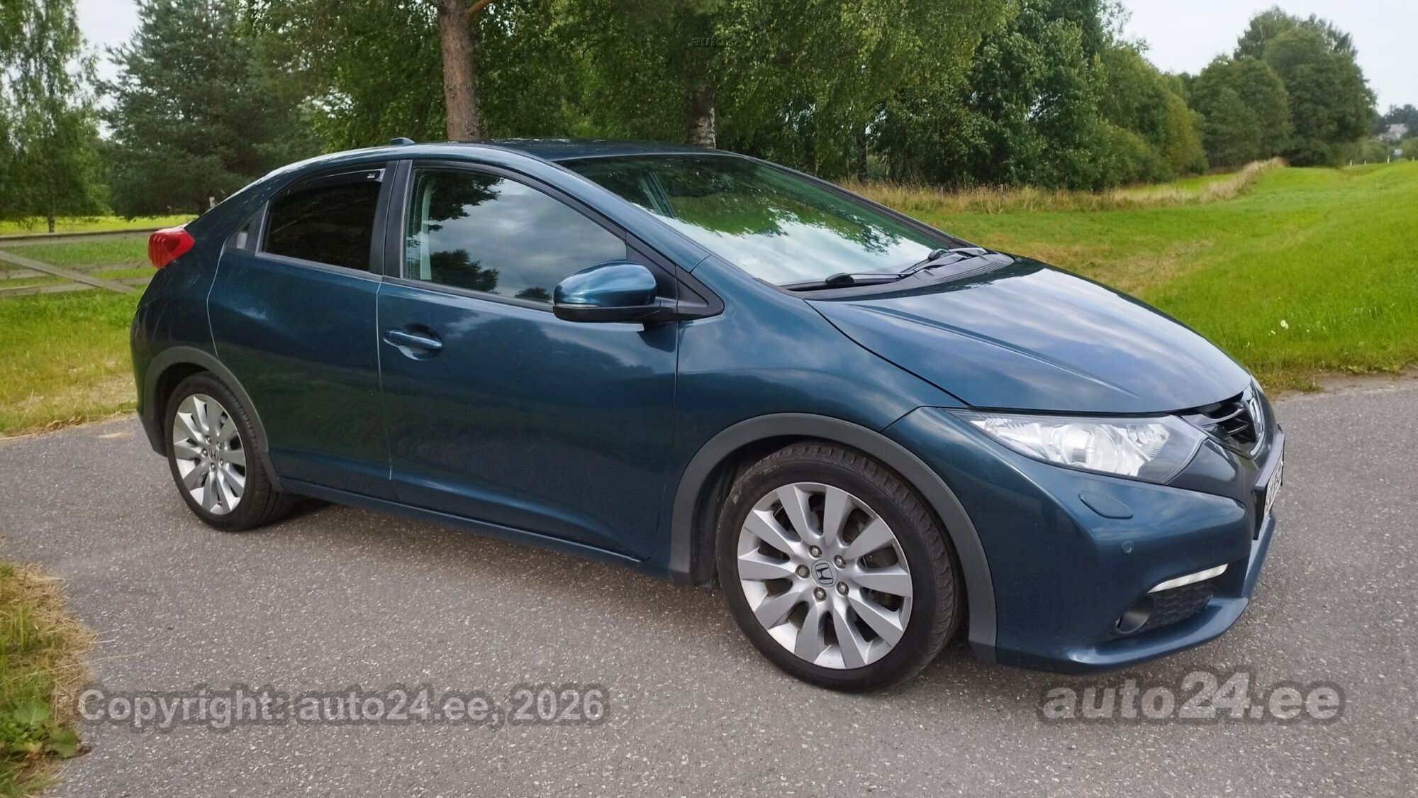 Honda Civic 1.6 88kW 2013, photo 2/10