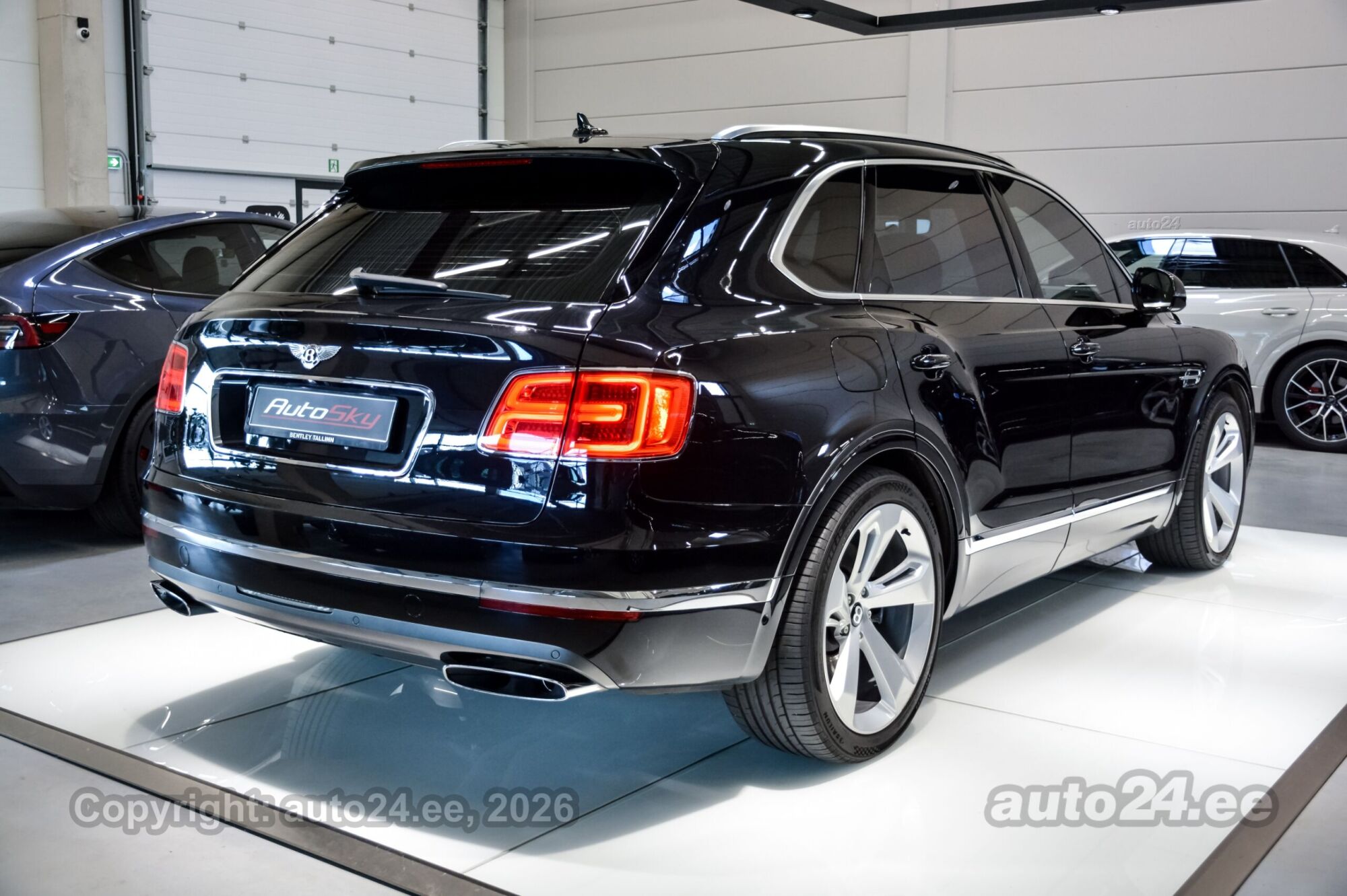 Bentley Bentayga W12 6.0 447kW 2017, photo 4/10