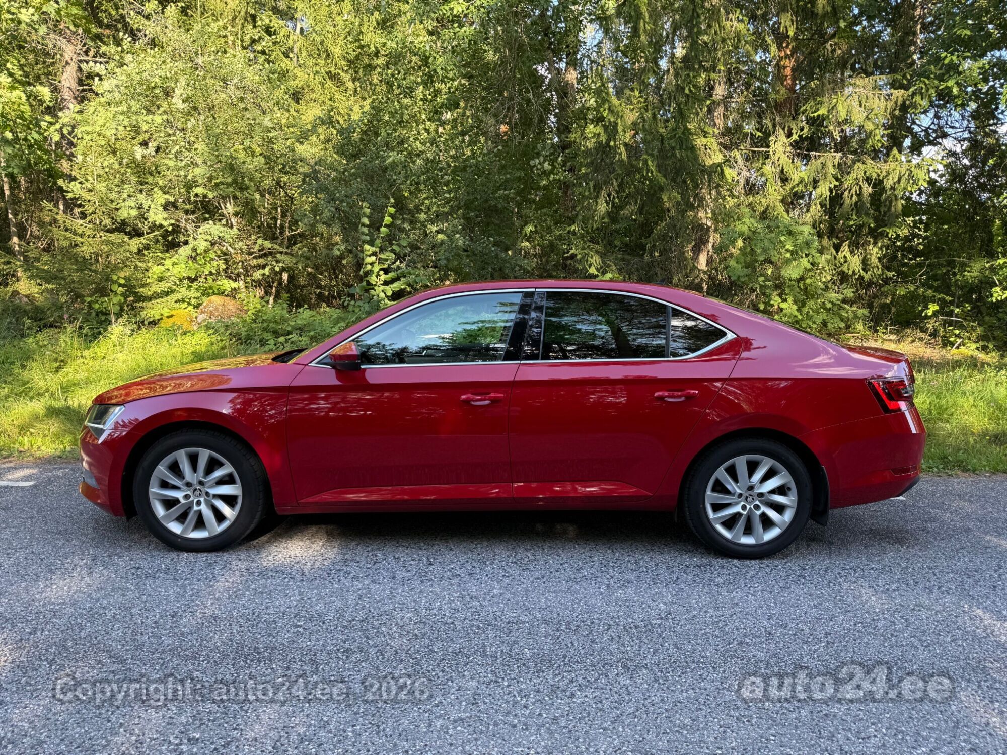 Skoda Superb 1.4 110kW 2018, photo 2/10