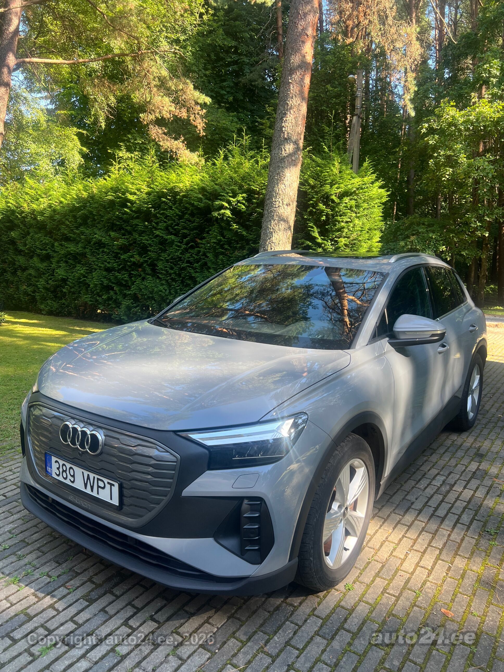 Audi Q4 e-tron 2021, photo 2/10