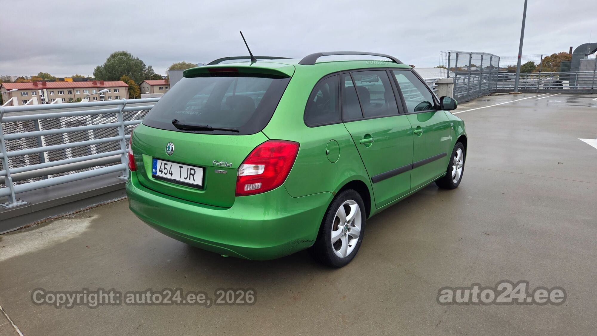 Skoda Fabia 2012 — двигун 1197 cm³ (63 kW)