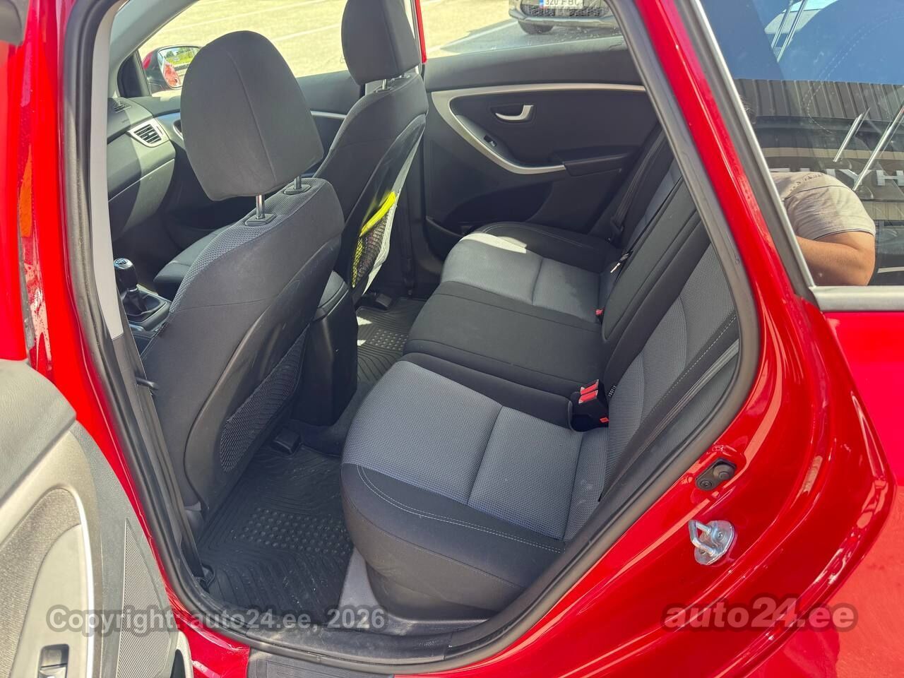 Hyundai i30 1.6 99kW 2014, kuva 7/10