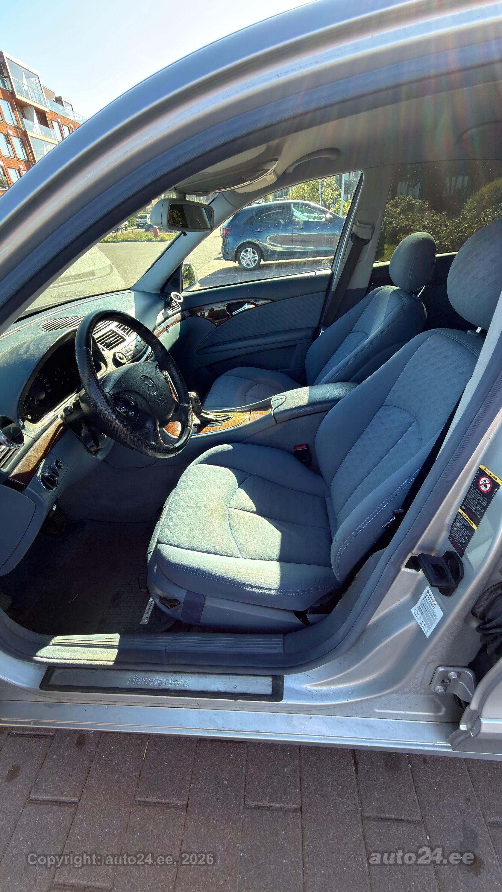Mercedes-Benz E 200 - 7