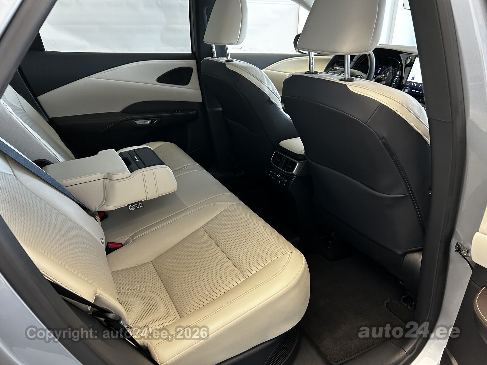 Lexus RX 450h+ - 9
