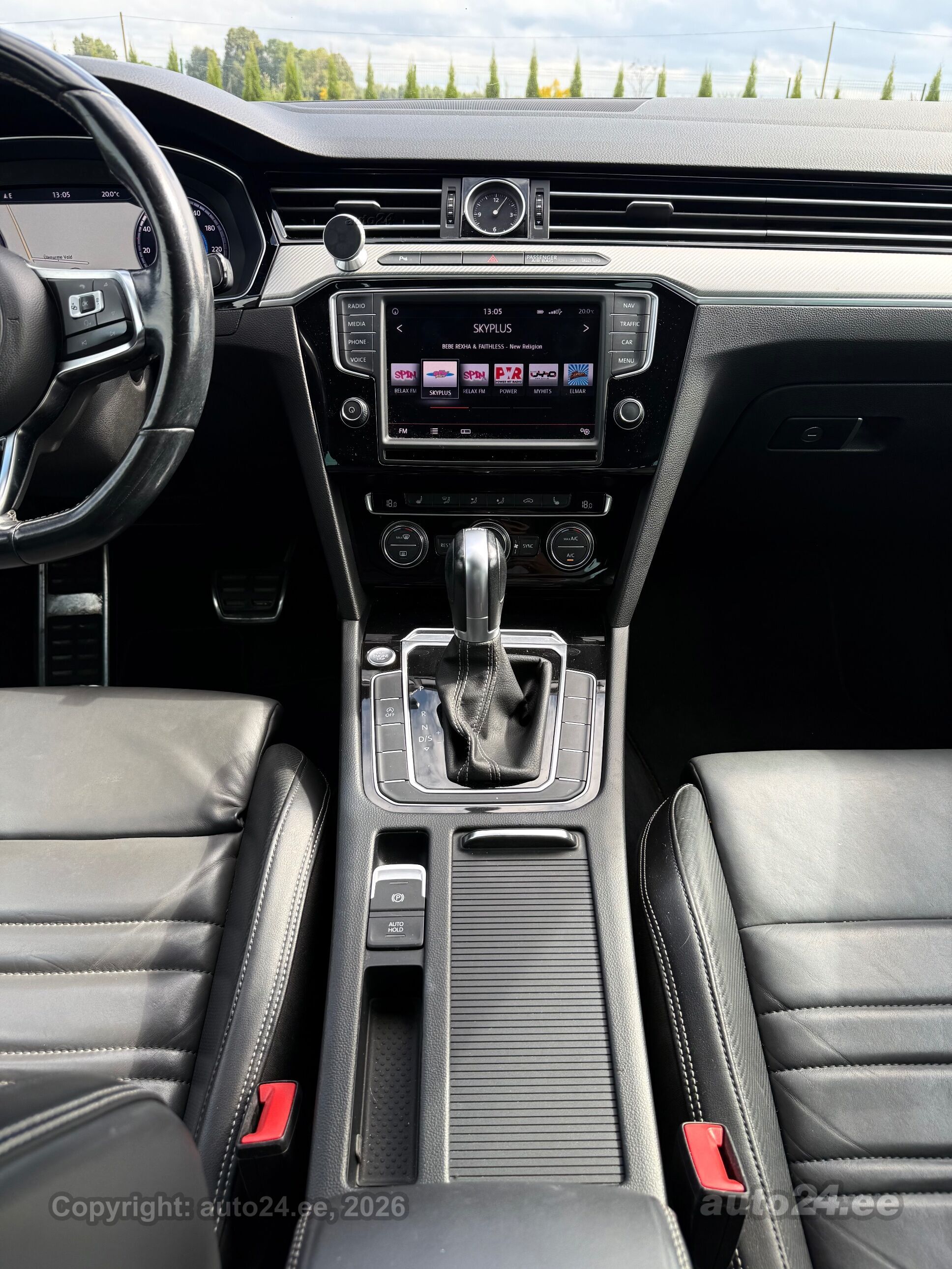 Volkswagen Passat - 8