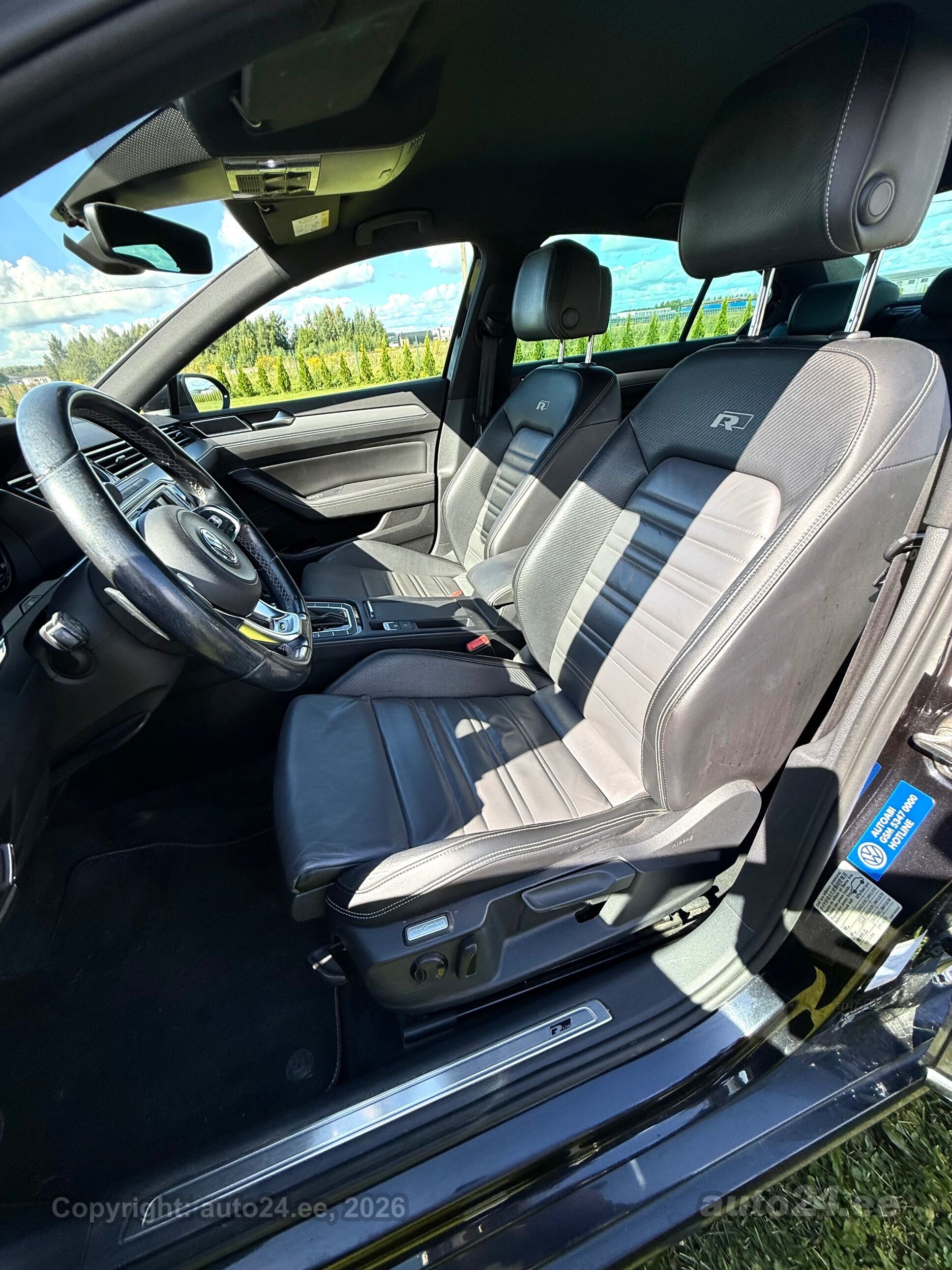 Volkswagen Passat - 12